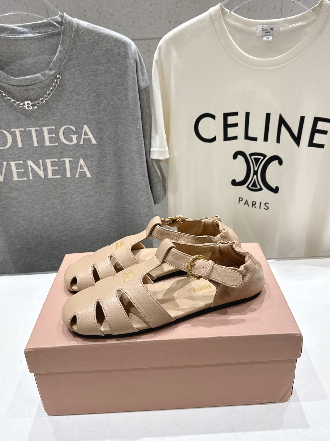 Miumiu 26ss Flat Sandals Nude Lambskin  713064