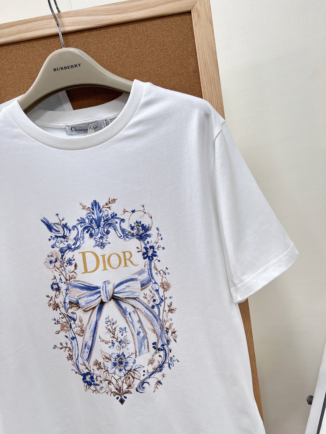 Dior 2026 Blue and White Porcelain Bow Print Short-Sleeve T-Shirt 458635