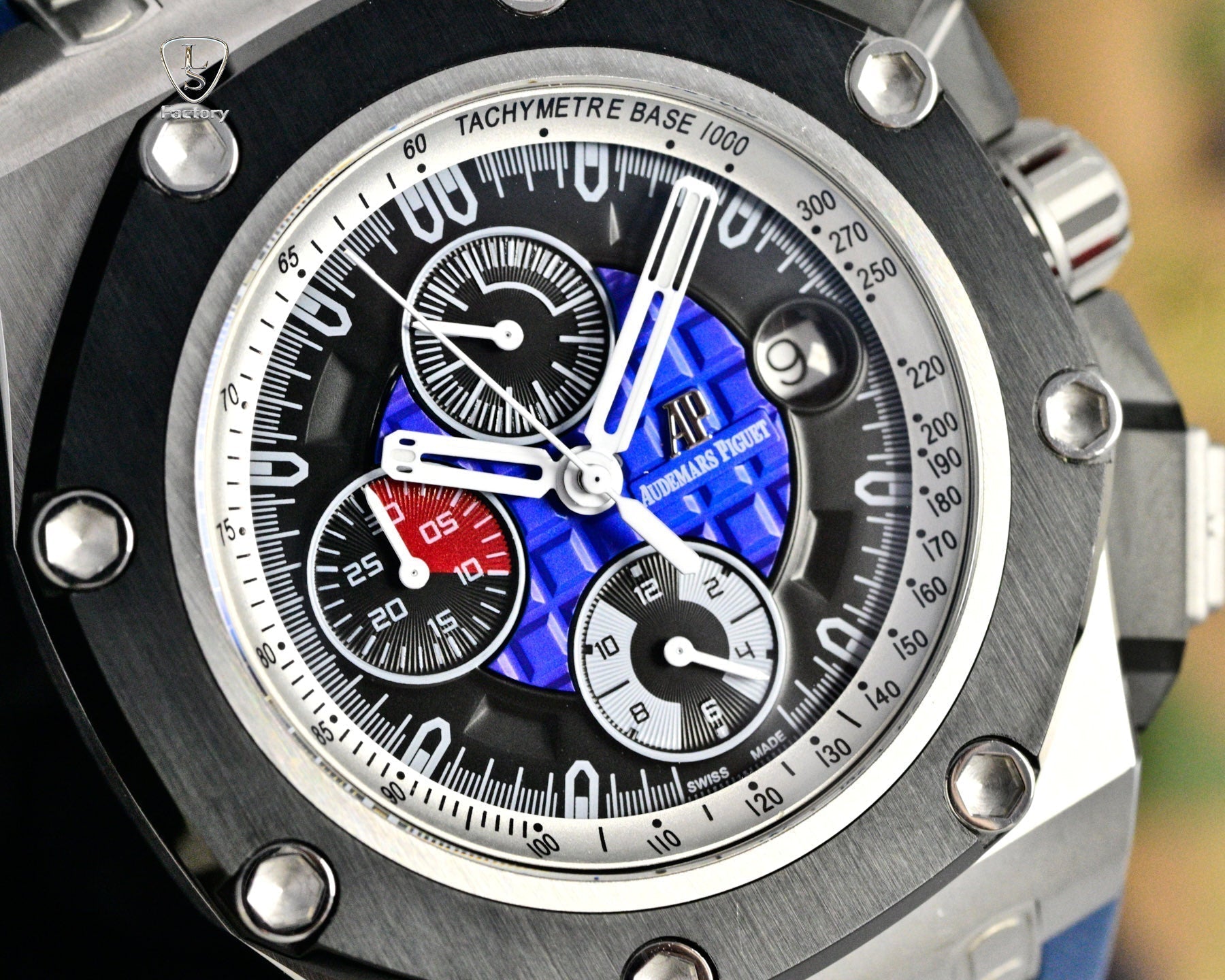 Audemars Piguet Royal Oak Chronograph 41mm Grey Case Black Blue Dial