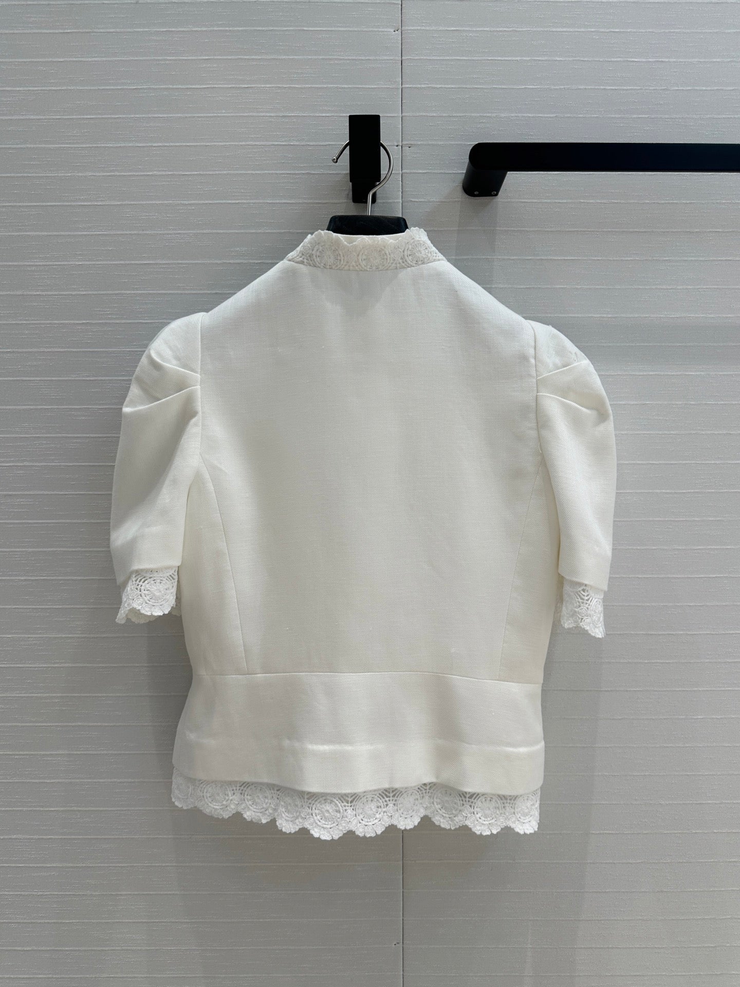 CD 25 Palace Style Jacket White Linen
