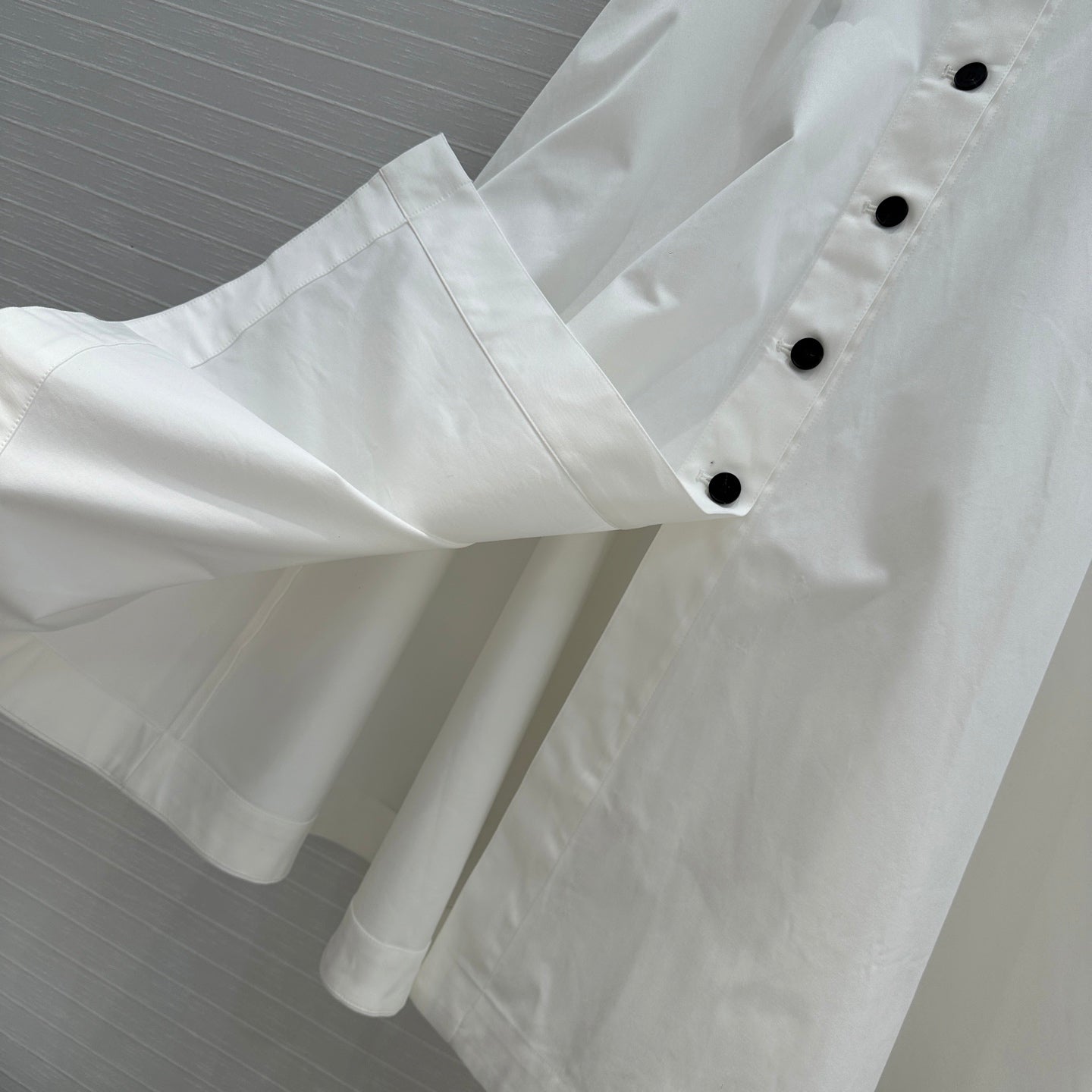CD 25 Belted Single-breasted Long Skirt White Cotton
