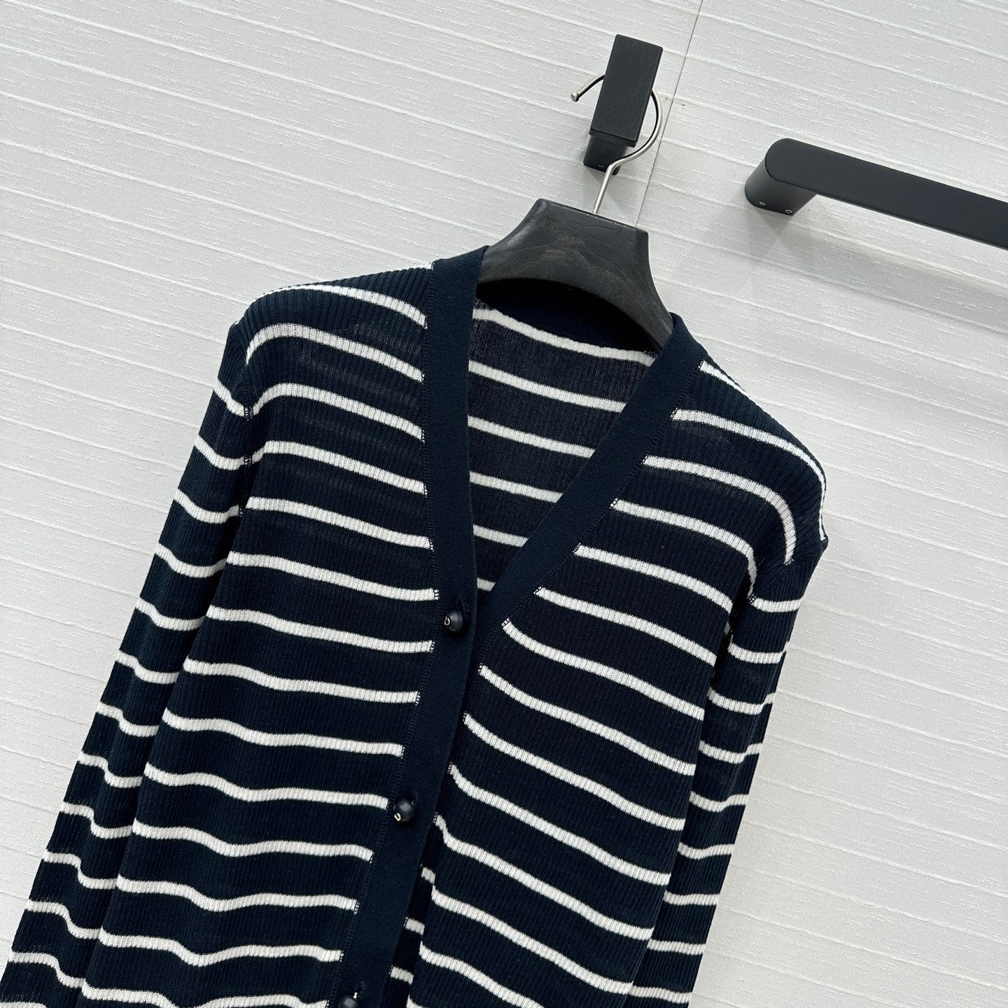 CD 25 Striped Cardigan Black mix White Linen Cashmere
