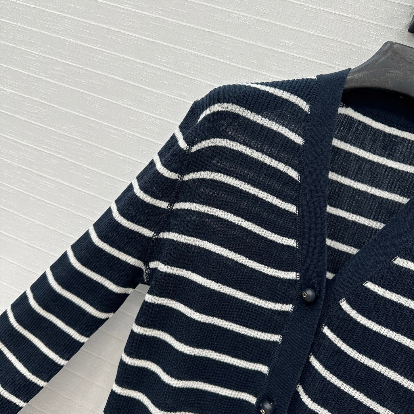 CD 25 Striped Cardigan Black mix White Linen Cashmere