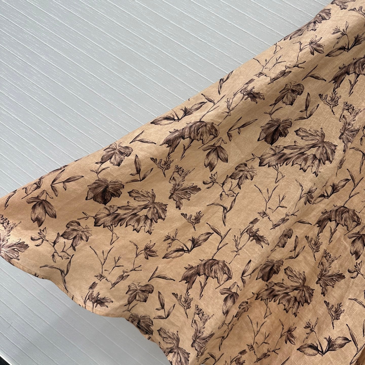 CD 25 Floral Print V-neck Long Skirt Beige mix Dark Brown Linen