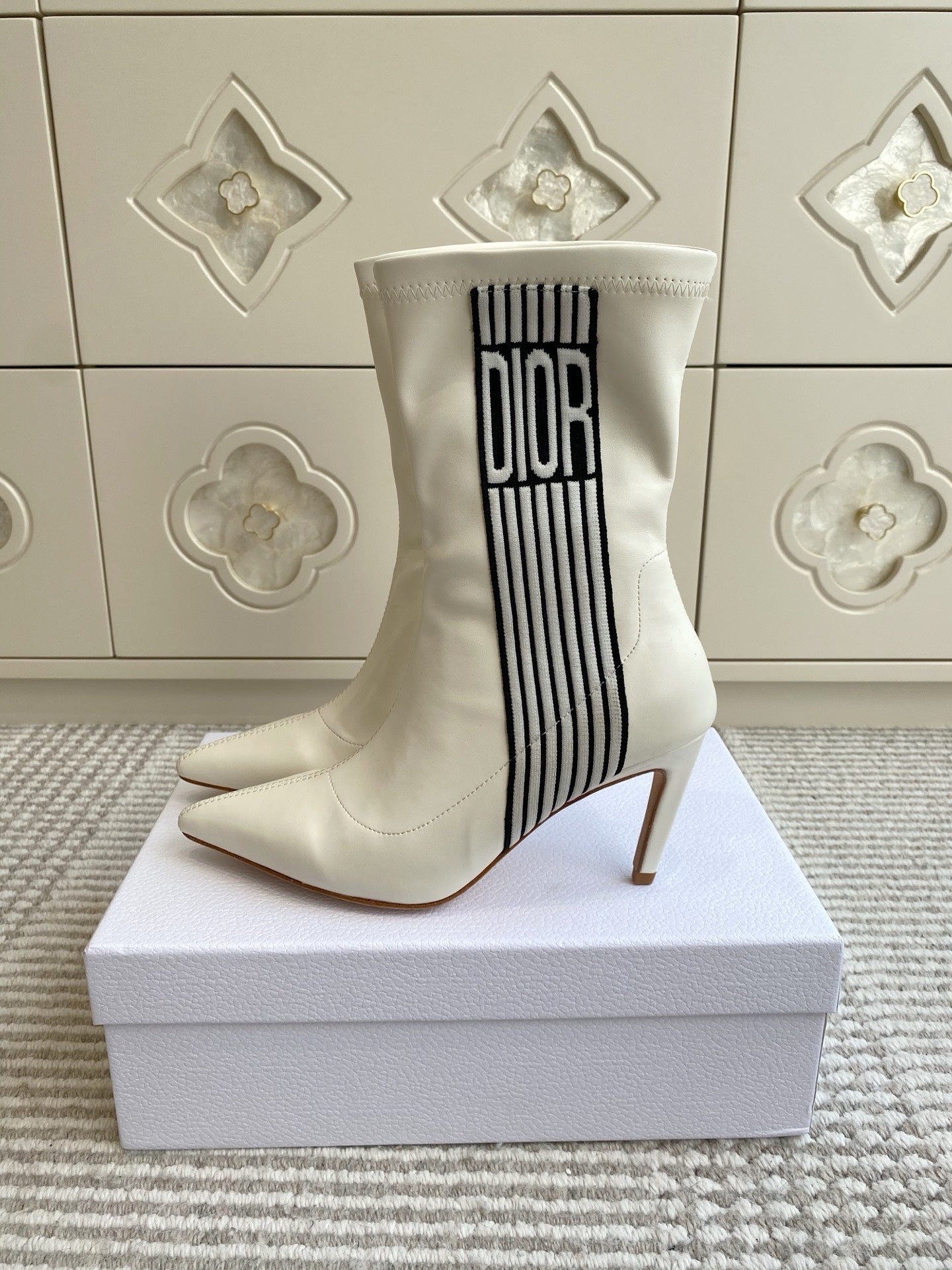 Dior 2025 Tribales Heeled Ankle Boot 80mm White Lambskin 501193