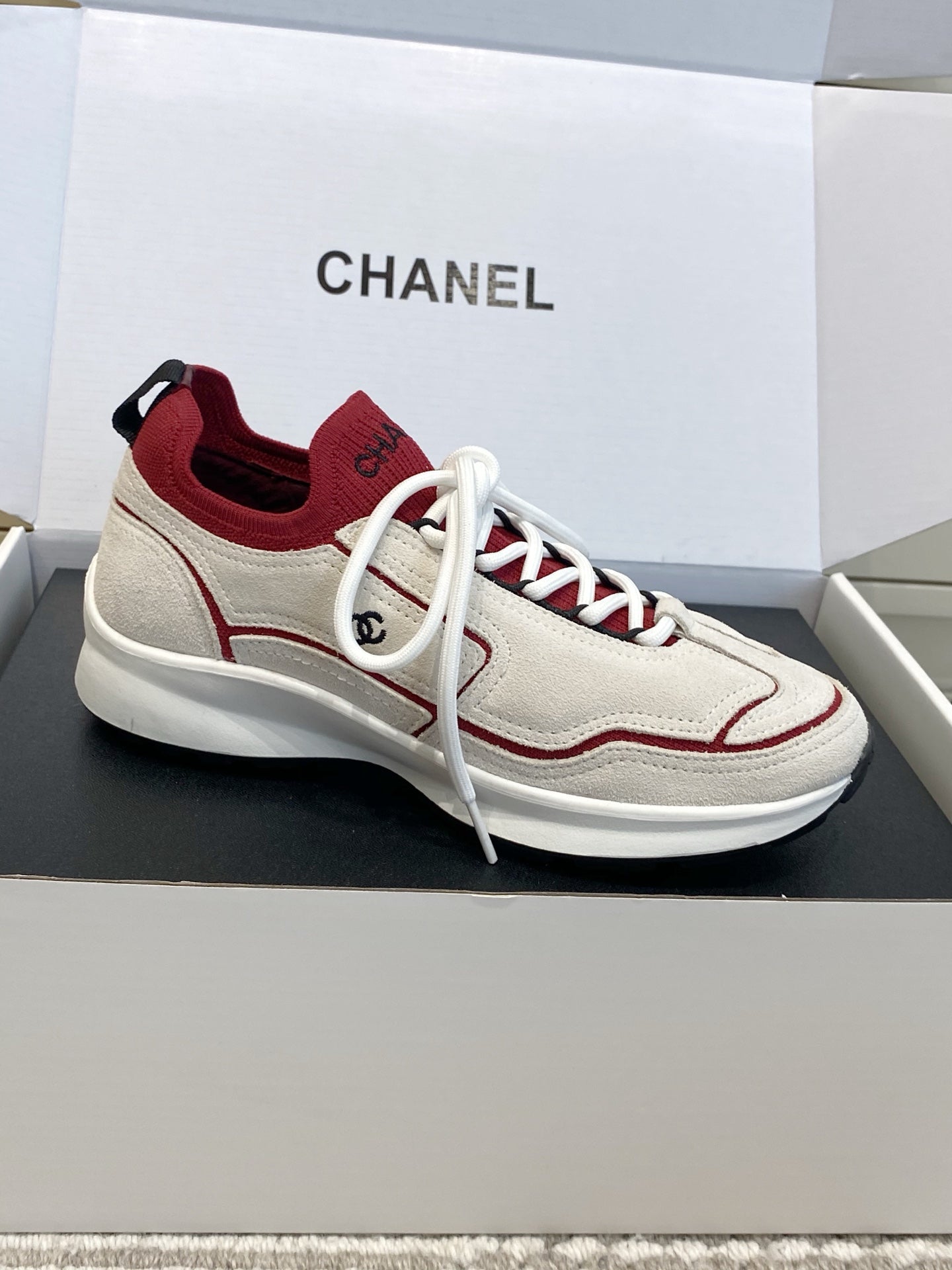 Chanel 2026 Sneaker Suede Calfskin 858560