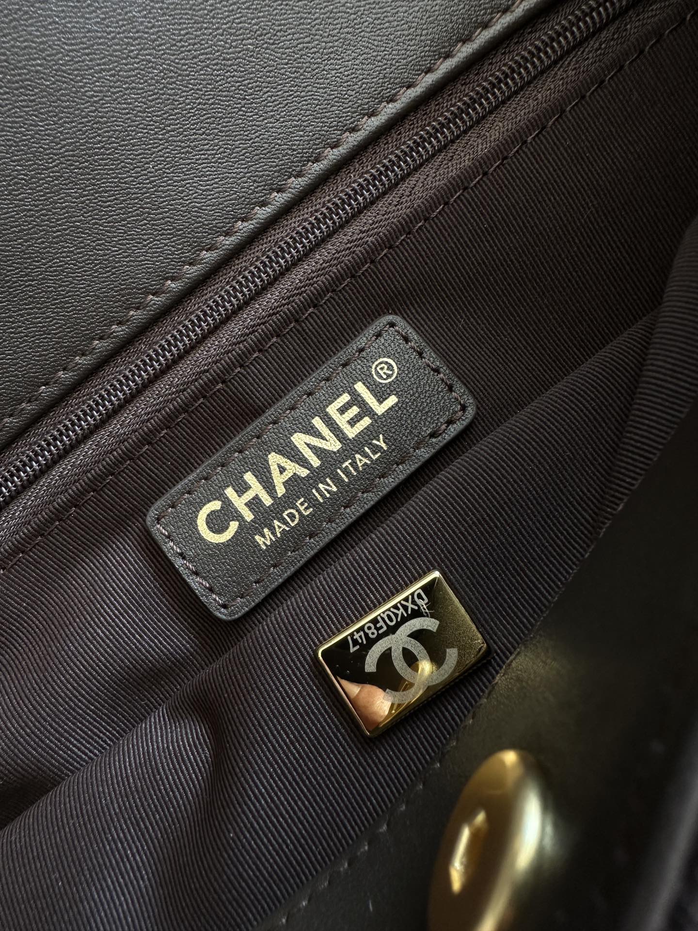 Chane 2026 Shoulder Bag 25cm Brown Suede