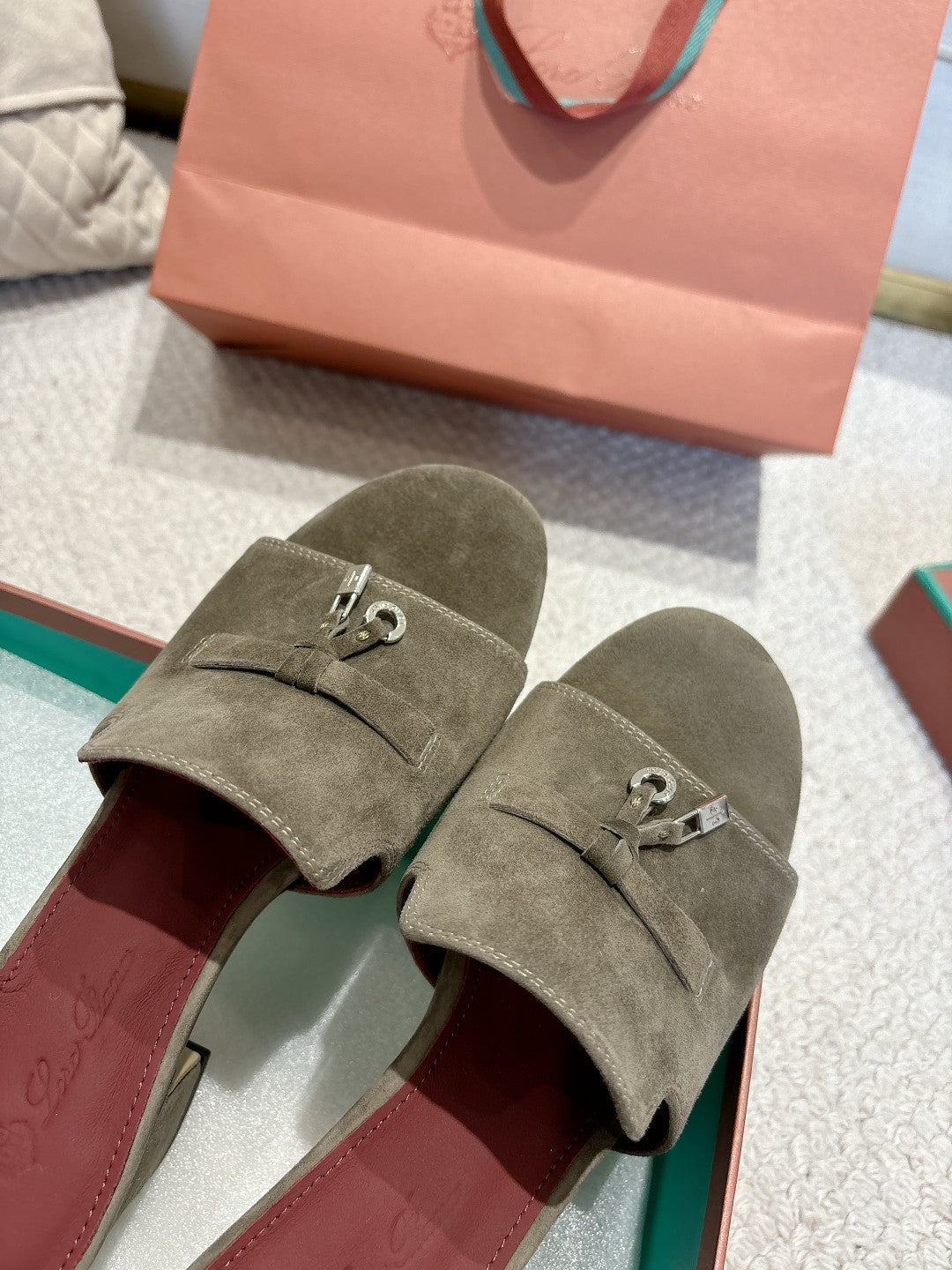 LP 25 Summer Charm Sandal 55 Rock Olive Suede