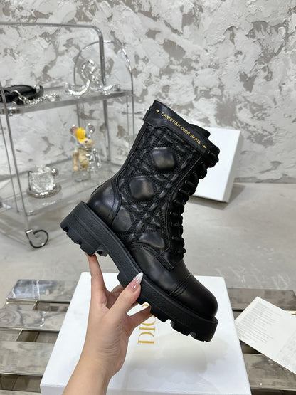 CD D-Unit Ankle Boot In Black Cowhide 100583
