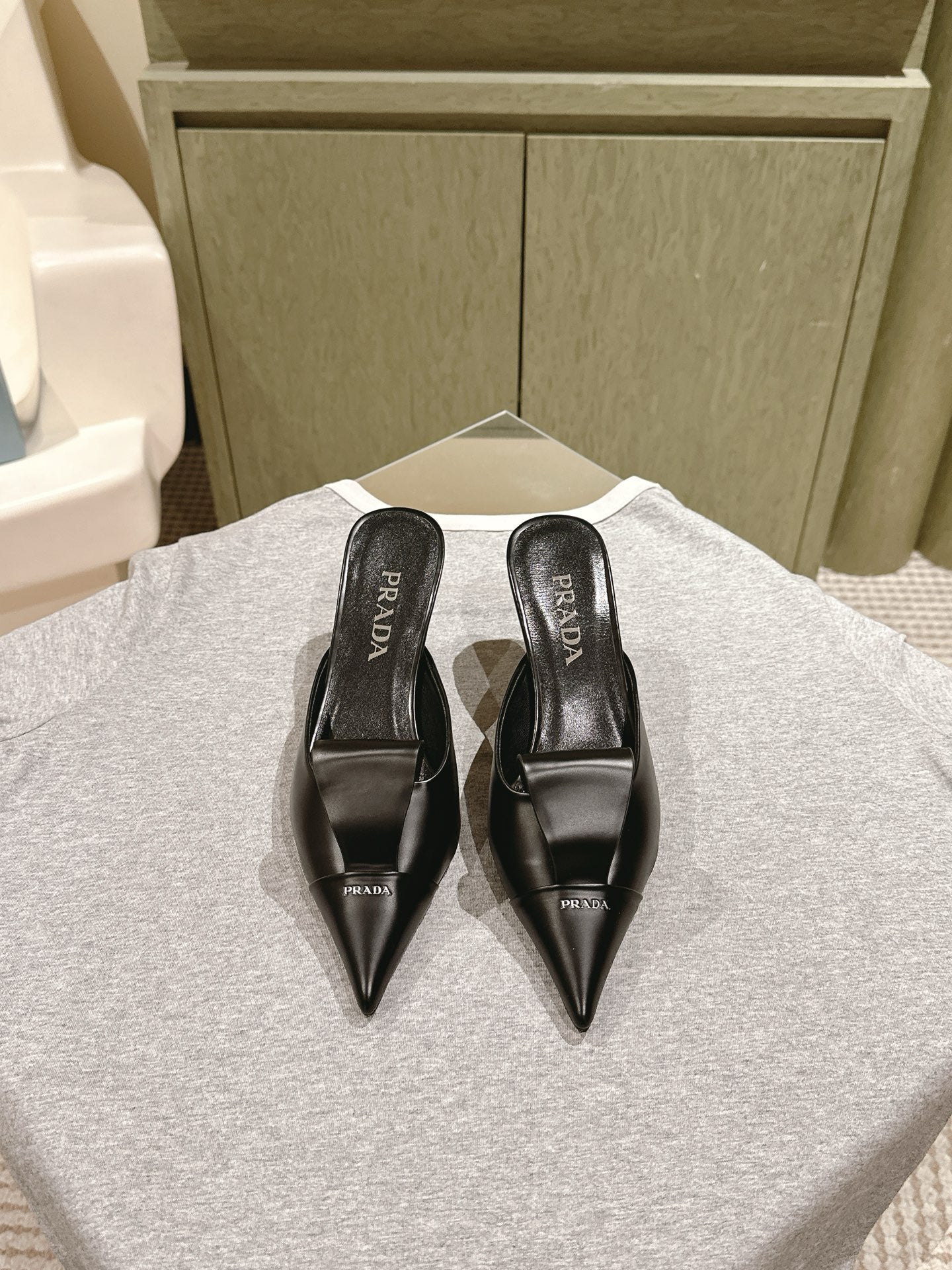 PRA 2026S High Heel Mule 80 Black Sheepskin 657665