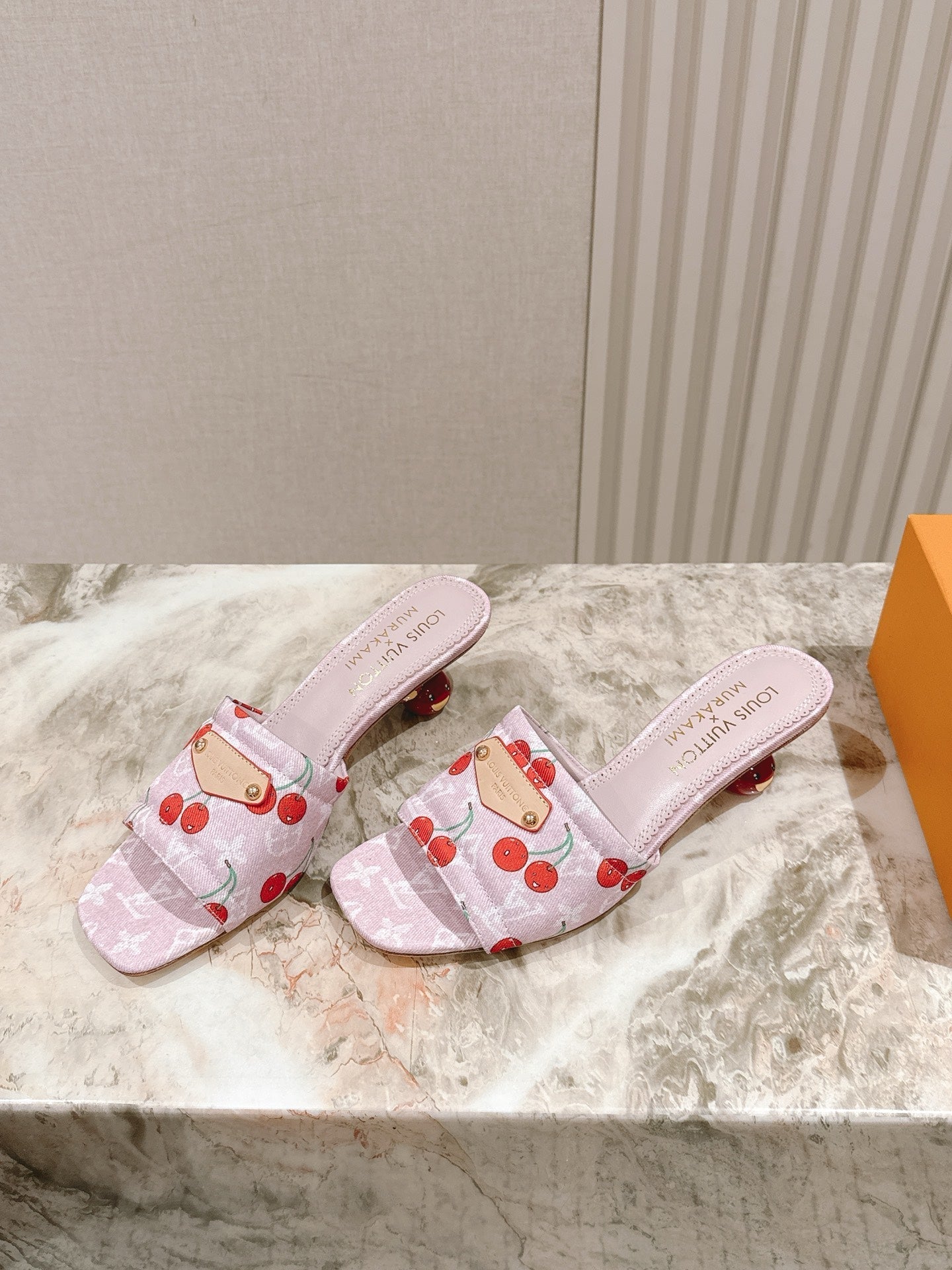 LV 26ss Slippers 45 Light Pink Denim Leather 656926