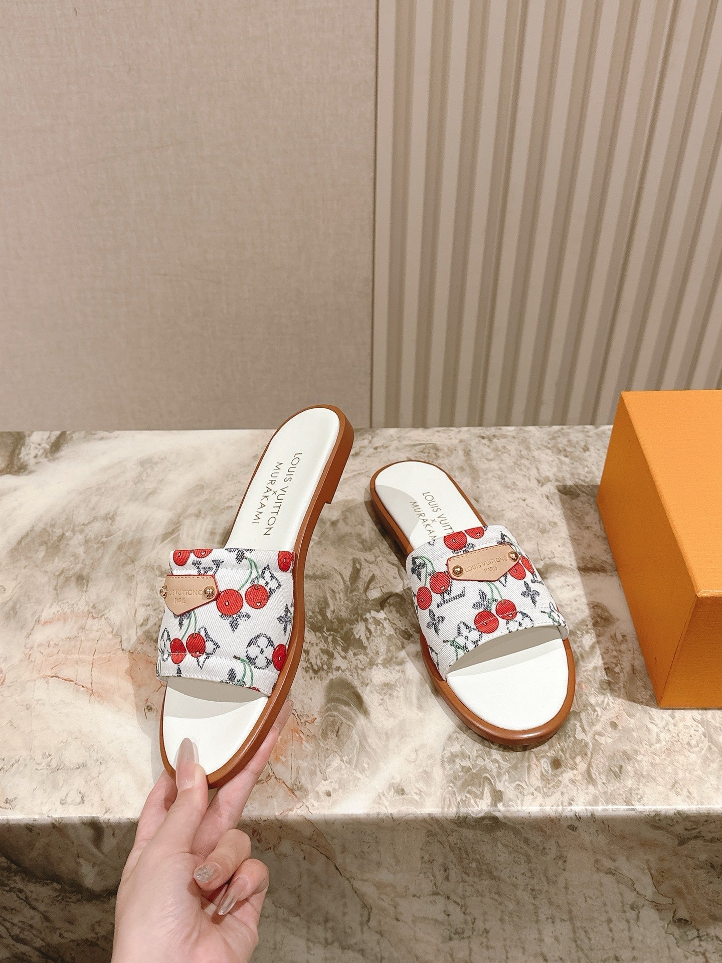 LV 26ss Slippers White Red Denim Leather 656928