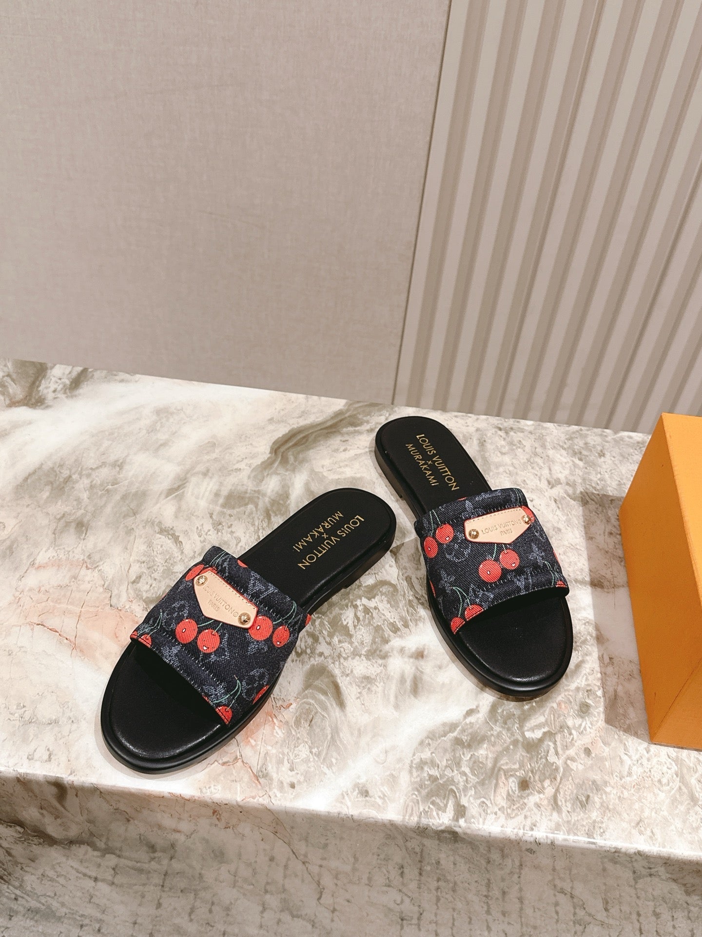 LV 26ss Slippers Navy Blue Black Red Denim Leather 656929