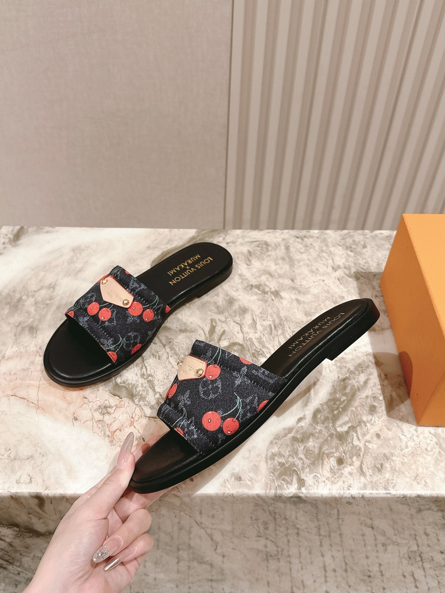 LV 26ss Slippers Navy Blue Black Red Denim Leather 656929
