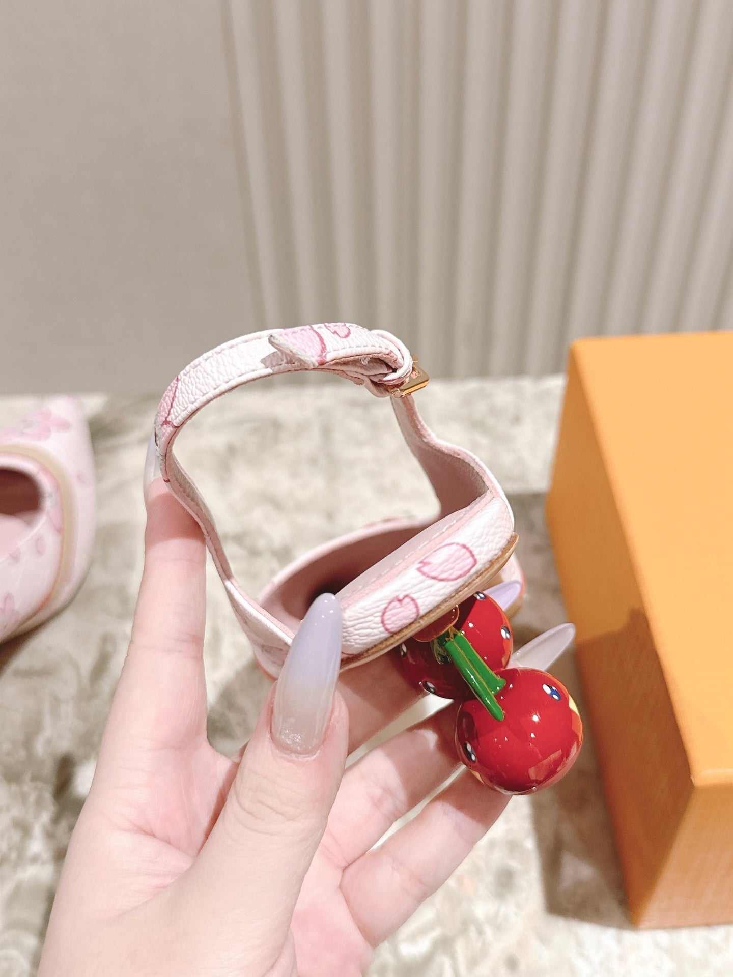 LV 26ss Slingback 45 Light Pink Cowhide 656940