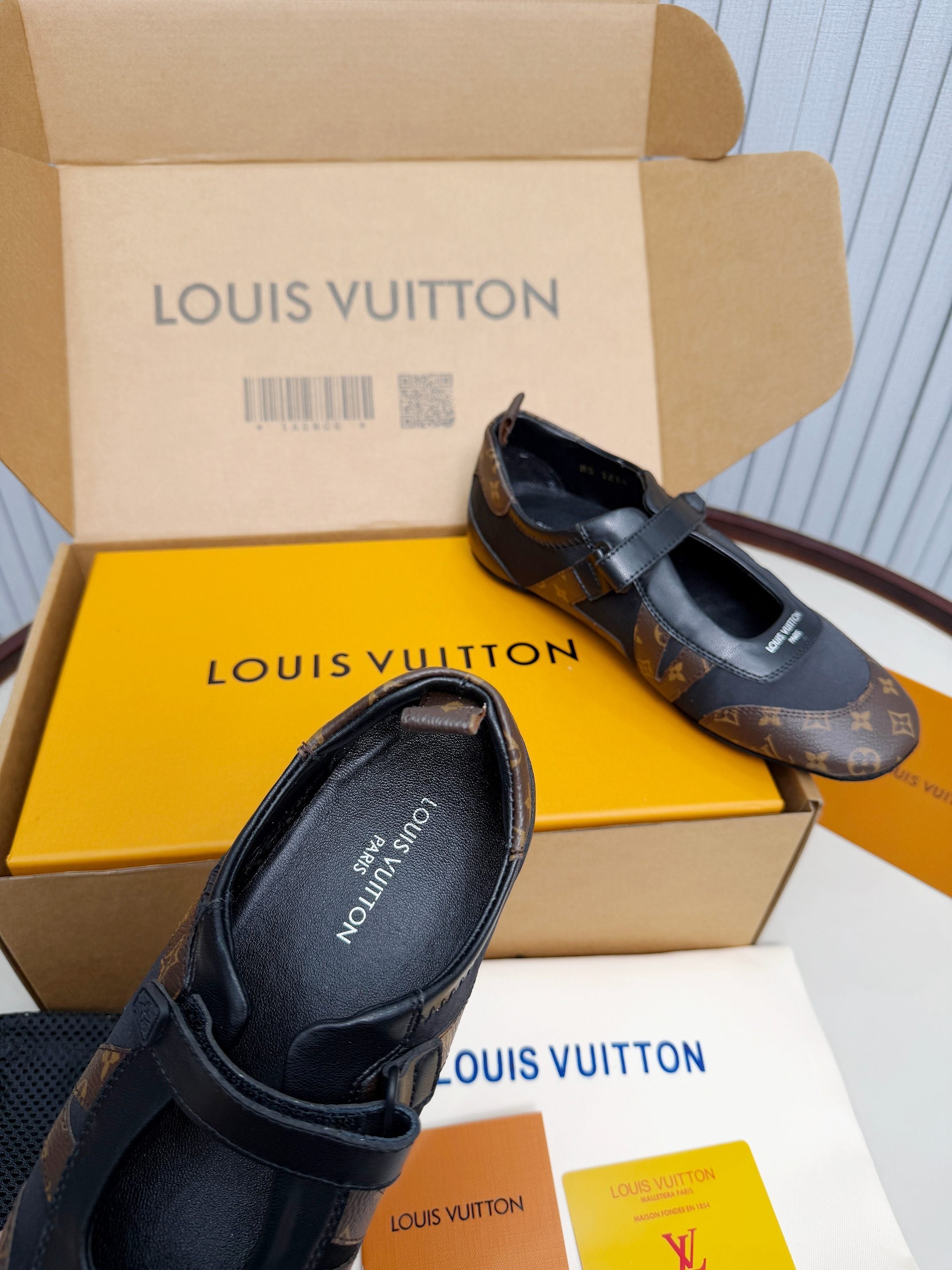 LV 26ss Sneakerina Mary Jane Black Brown Cowhide 674023