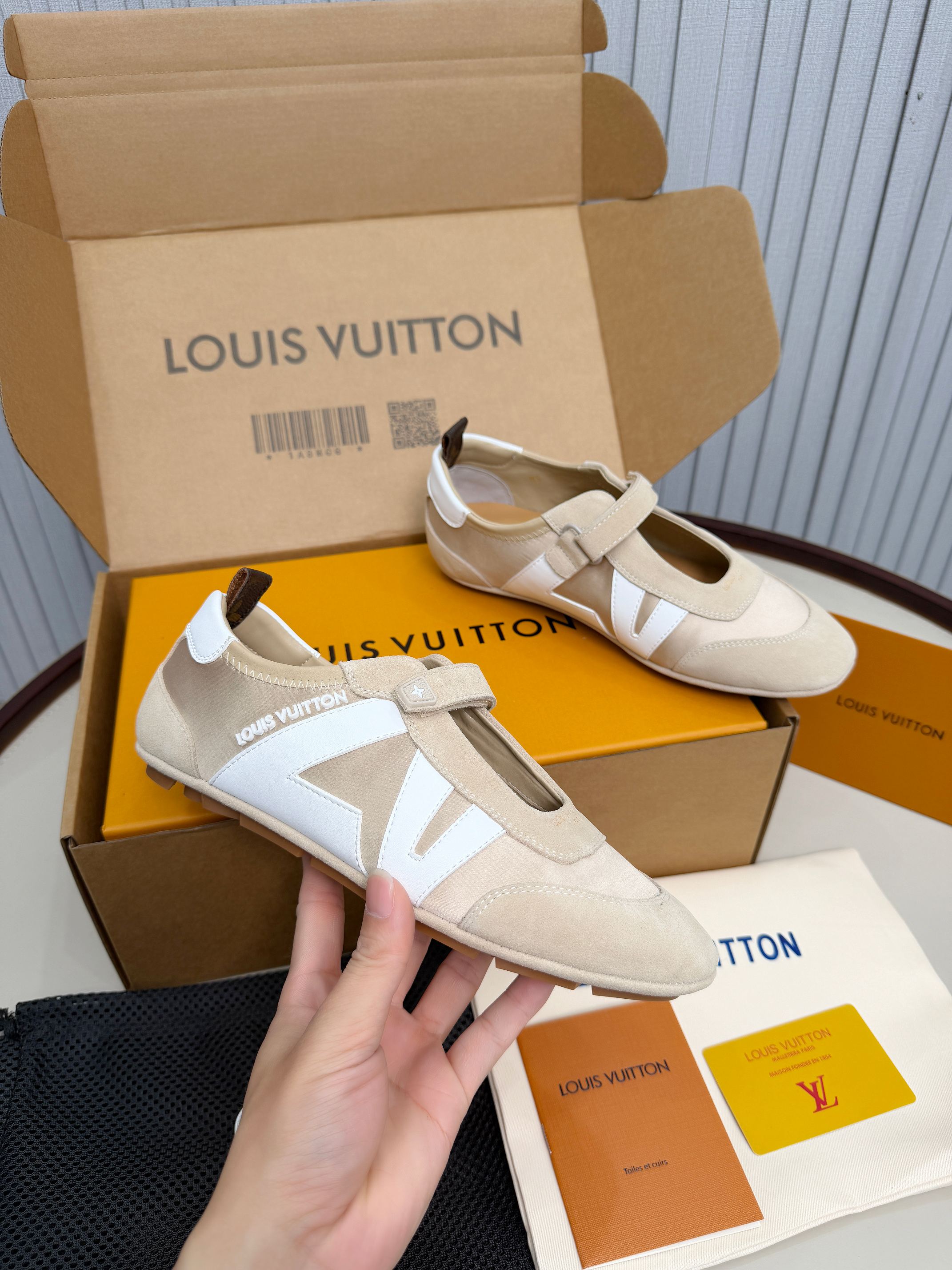 LV 26ss Sneakerina Mary Jane Beige White Suede Cowhide 674024