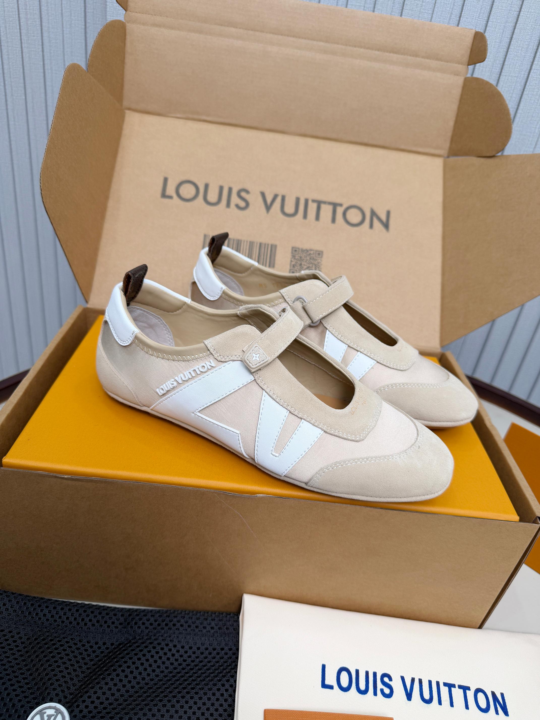 LV 26ss Sneakerina Mary Jane Beige White Suede Cowhide 674024