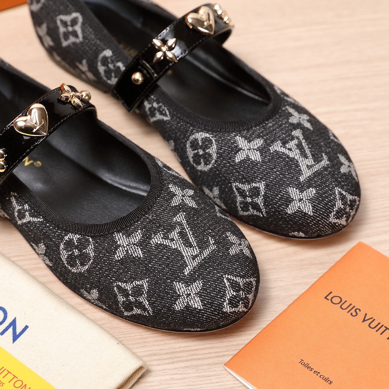 LV 25C Romy Flat Black Monogram Denim Fabric With gold logo 218309