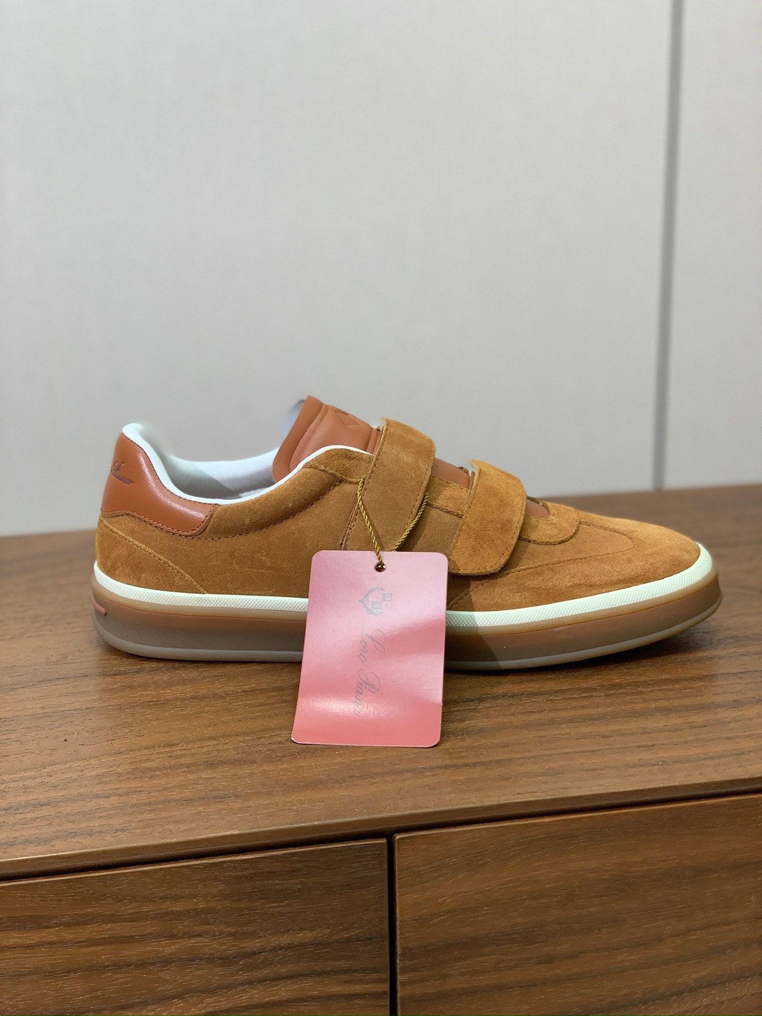 LP 26SS Velcro-strap Sneaker Camel Suede Leather 606507