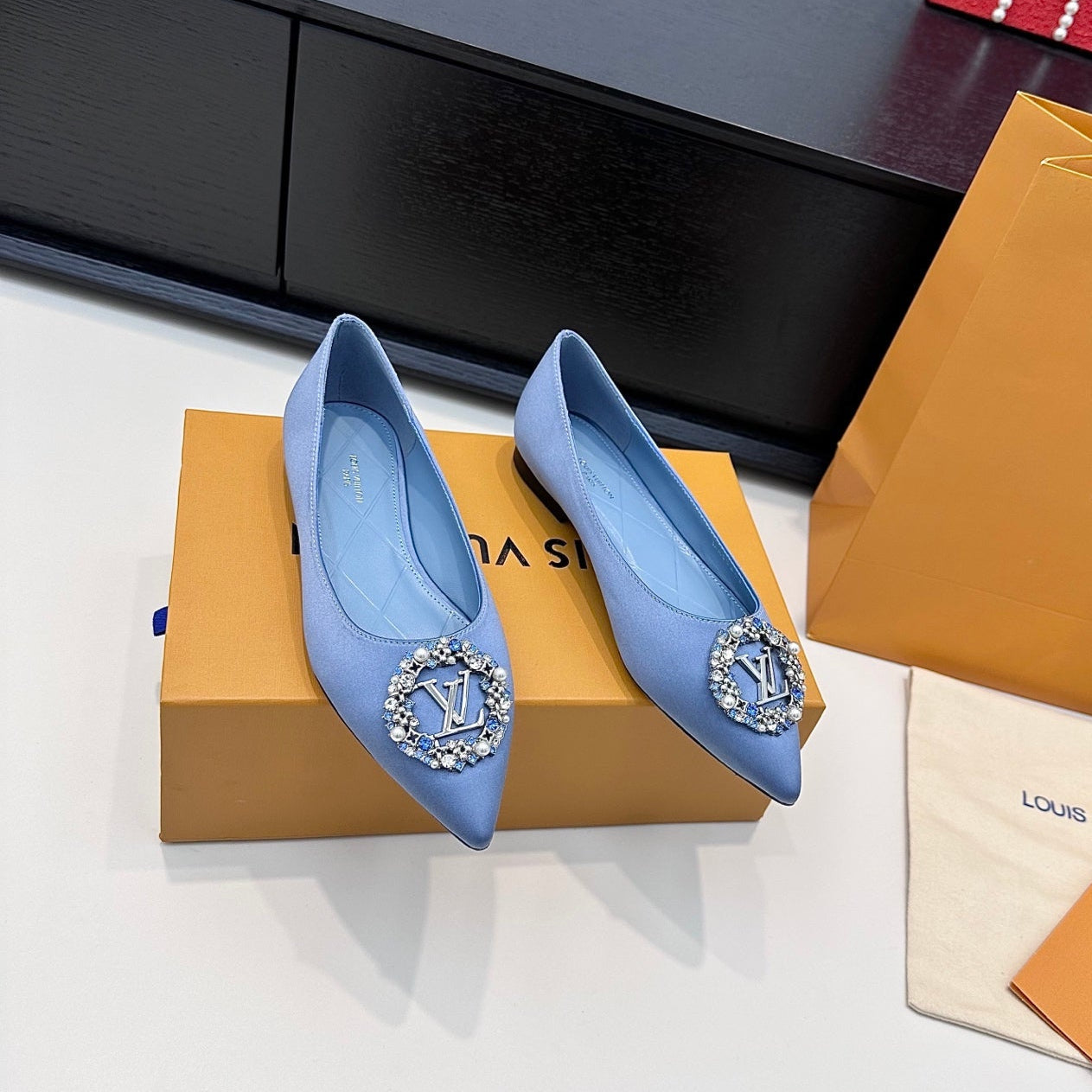 LV 26s Pointed-Toe Ballet Flat Light Blue Premium Satin 622432