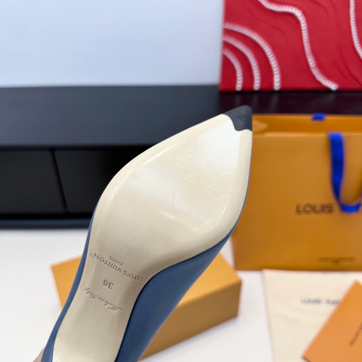 LV 26s  Pointed-Toe High Heels 95 Light Blue Premium Satin 622434
