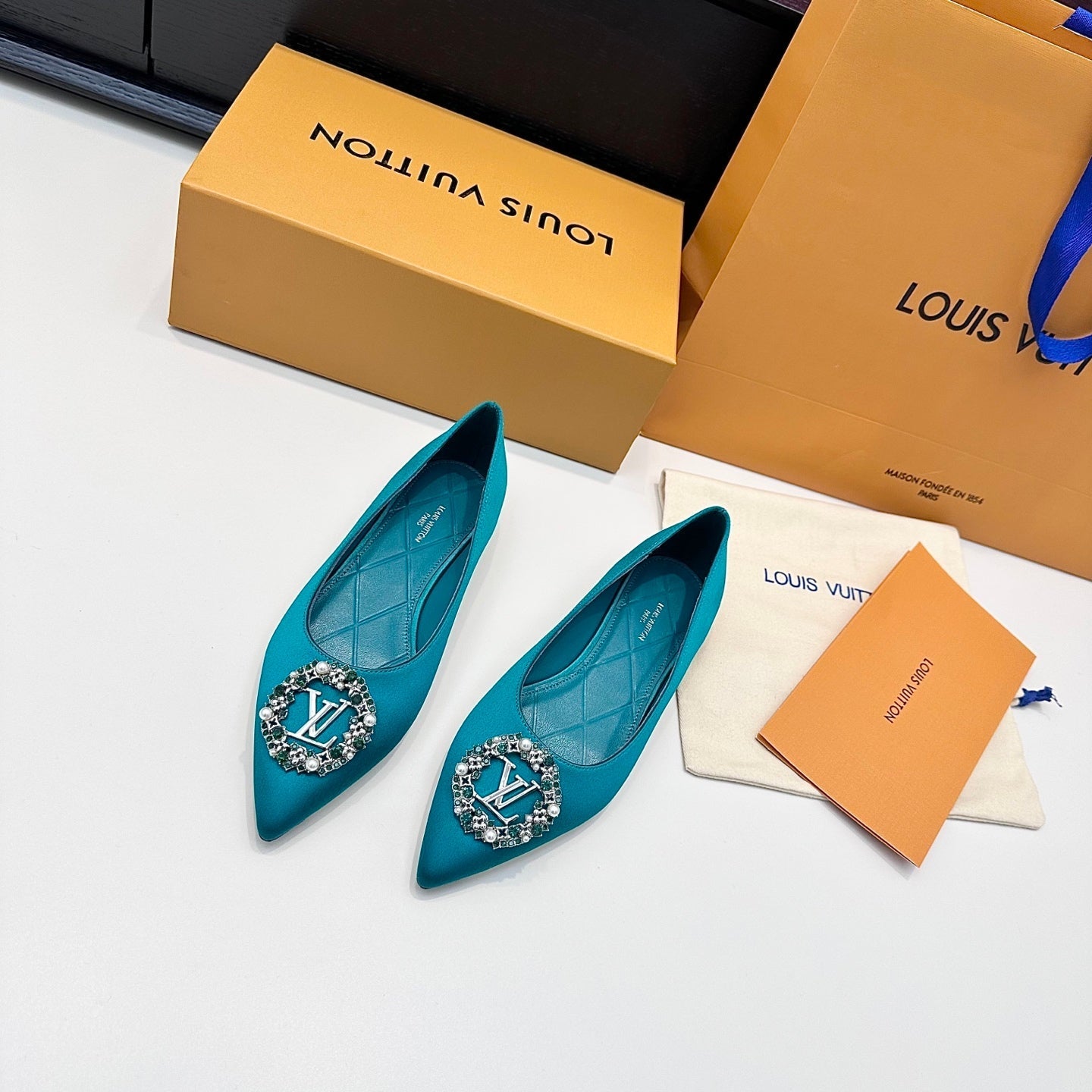 LV 26s Pointed-Toe Ballet Flat Teal Blue Premium Satin 622437