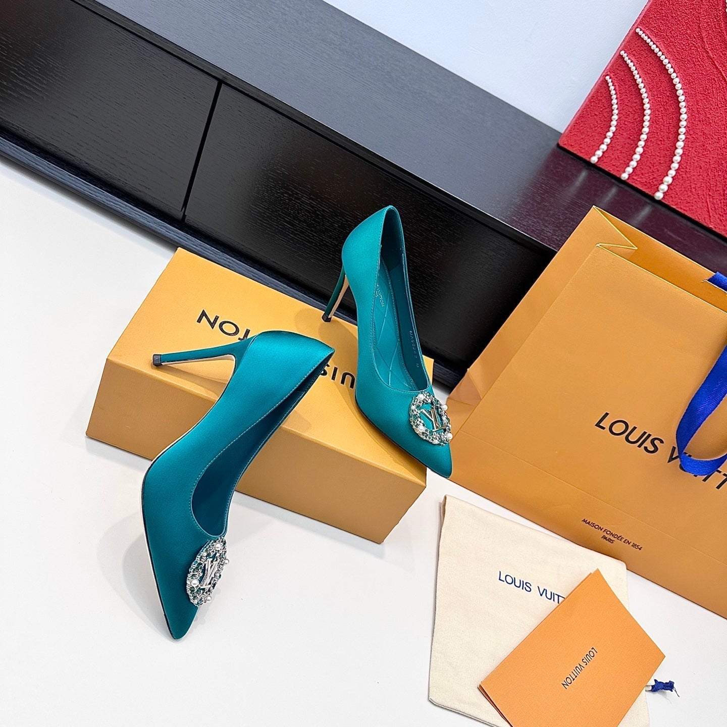 LV 26s  Pointed-Toe High Heels 95 Teal Blue Premium Satin 622439