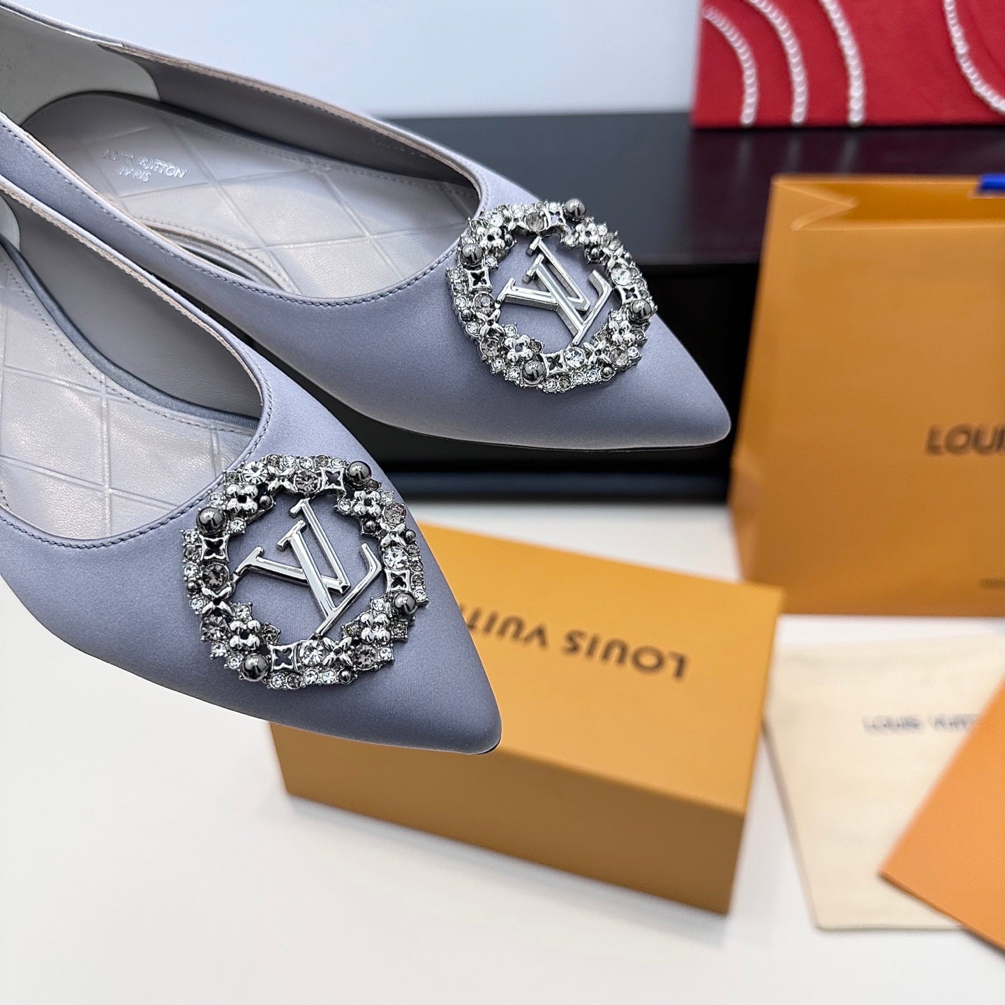 LV 26s Pointed-Toe Ballet Flat Light Lavender Premium Satin 622442