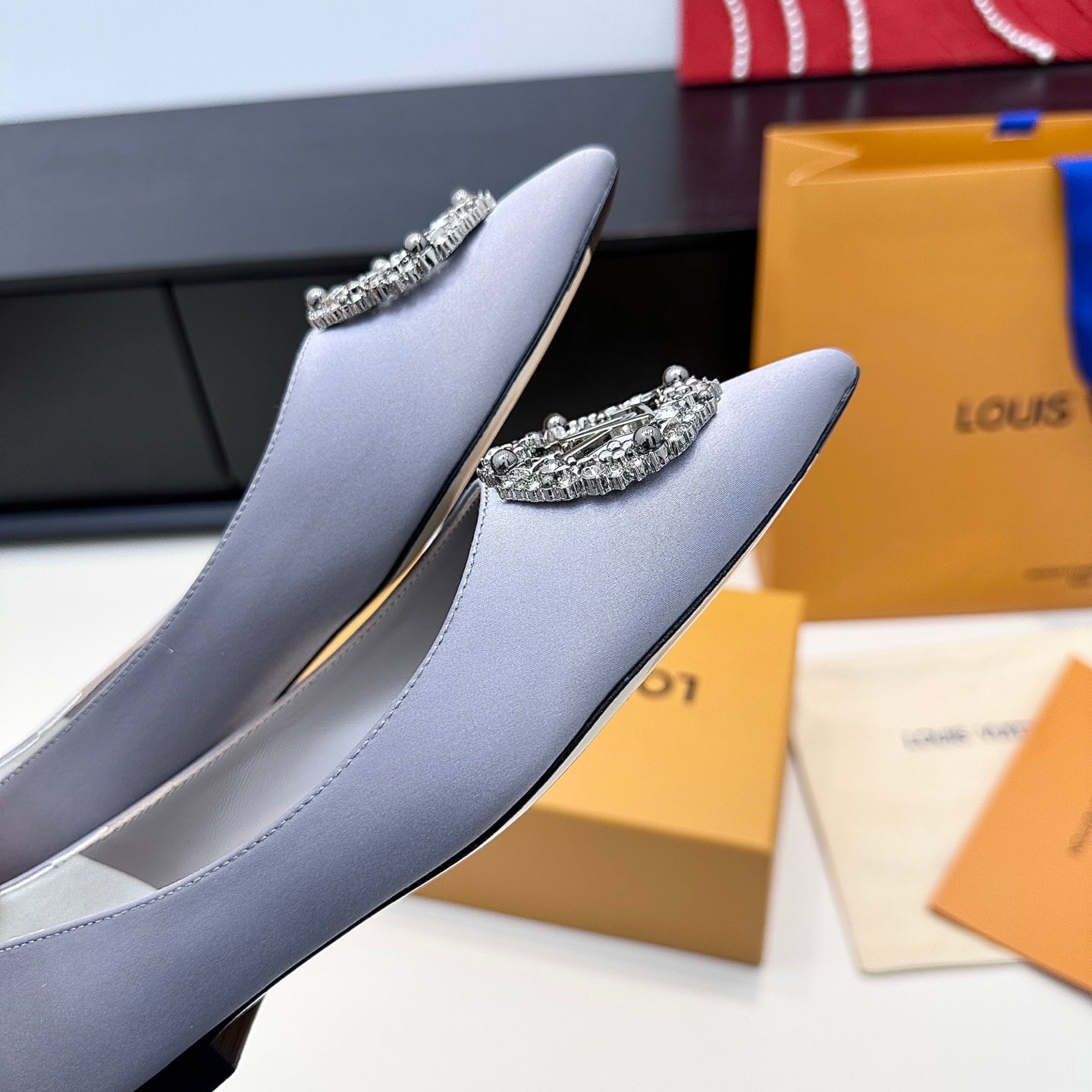 LV 26s Pointed-Toe Ballet Flat Light Lavender Premium Satin 622442