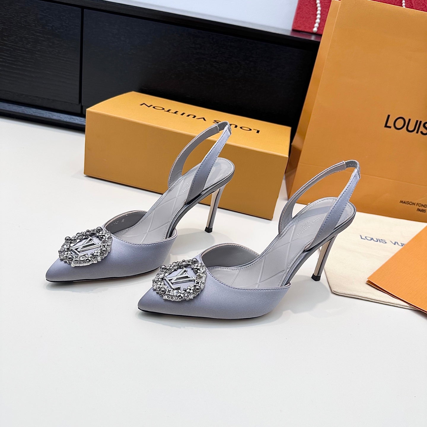 LV 26s Slingback 95 Light Lavender Premium Satin 622445