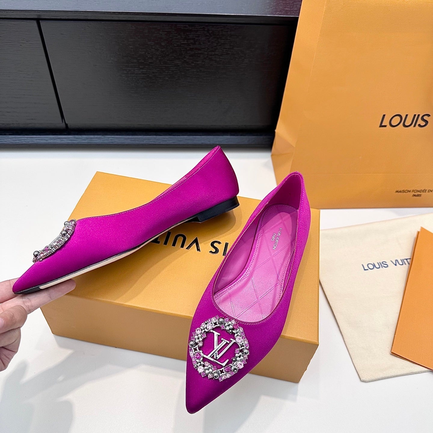LV 26s Pointed-Toe Ballet Flat Fuchsia Pink Premium Satin 622447