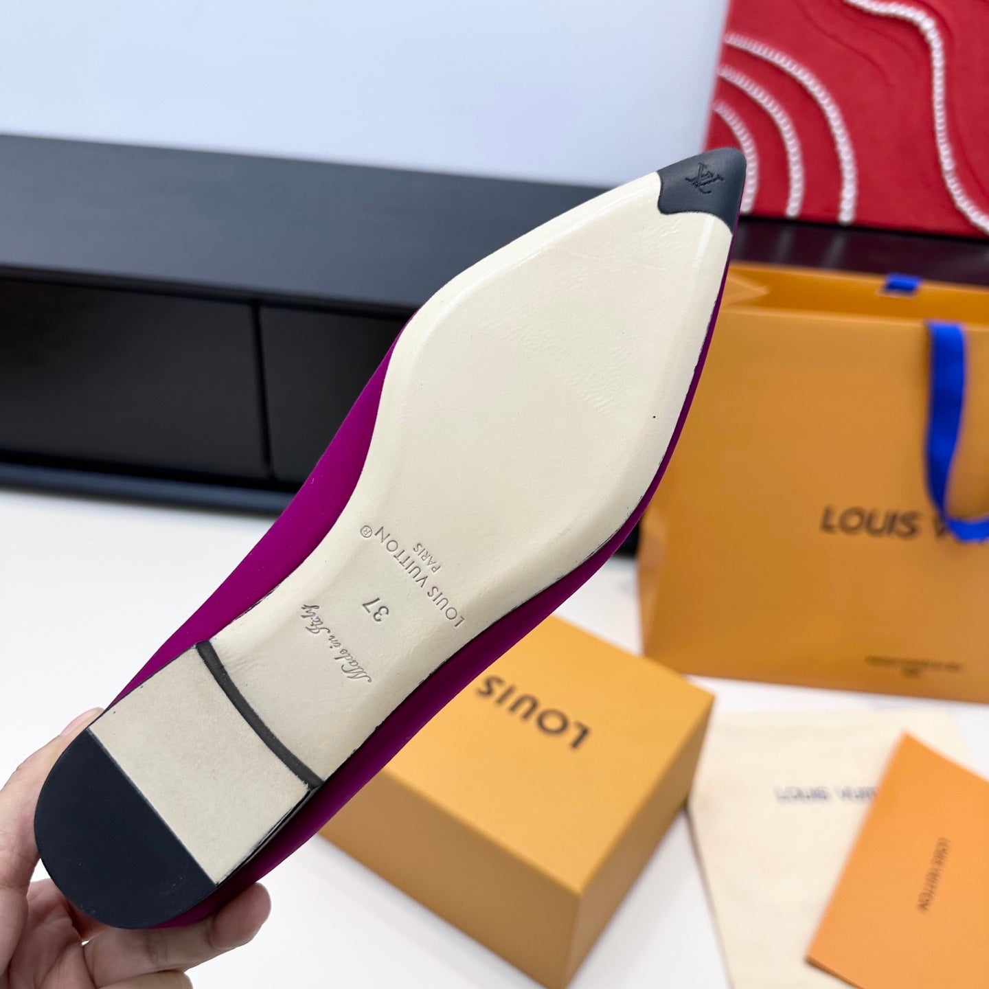 LV 26s Pointed-Toe Ballet Flat Fuchsia Pink Premium Satin 622447