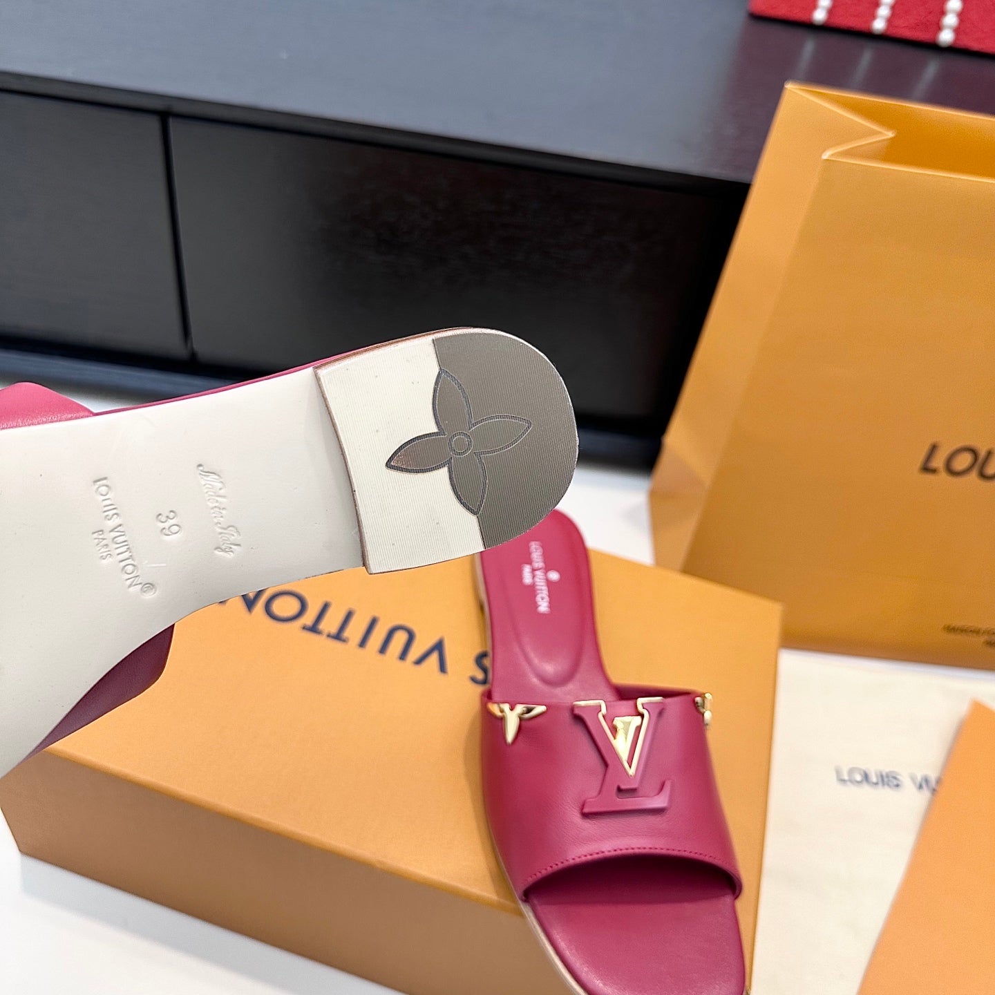 LV 26s V-Buck Sandals Deep Pink Calfskin 622407