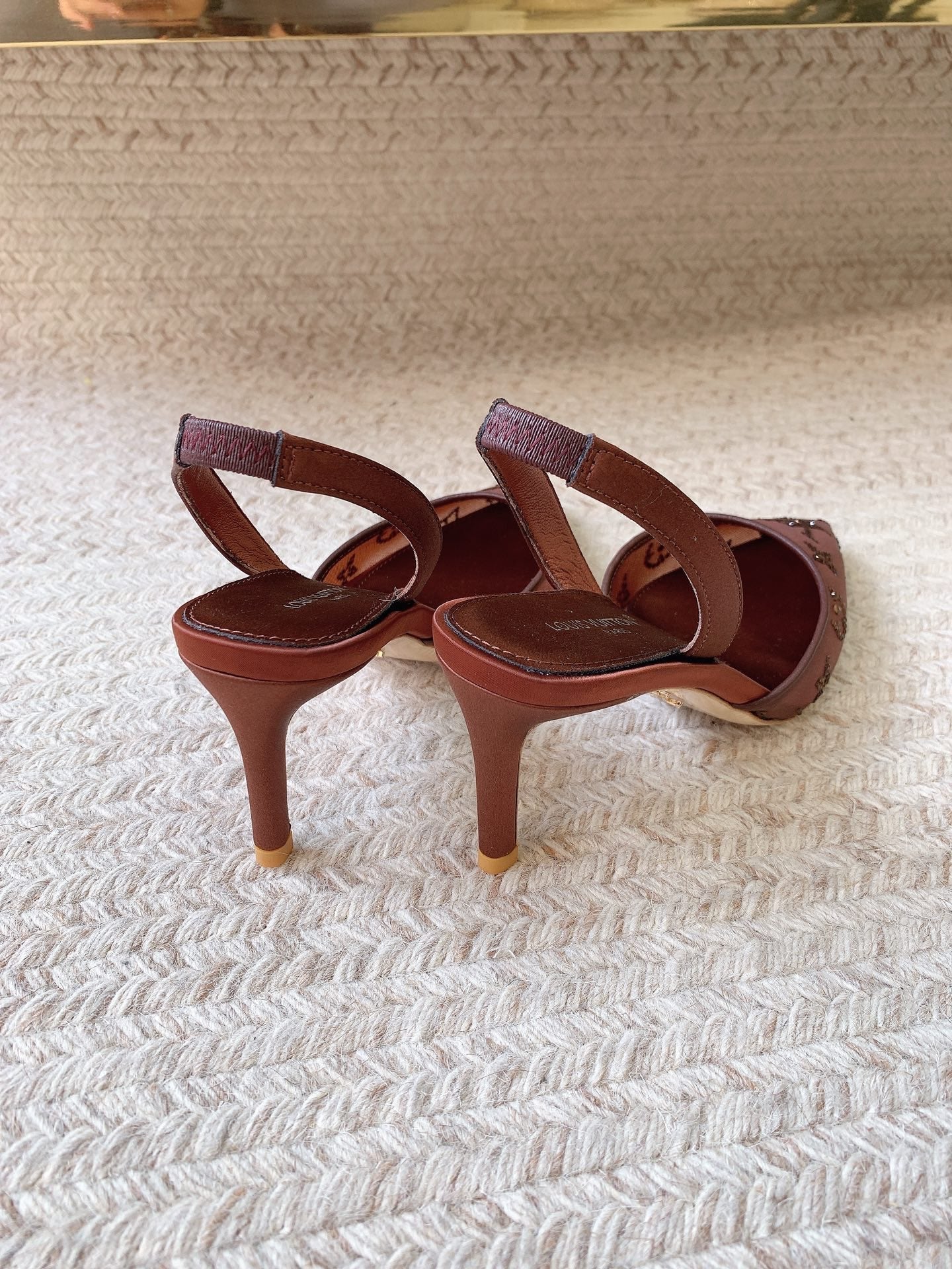 LV 26ss Slingback Reddish Brown Mesh Leather 669993 669991