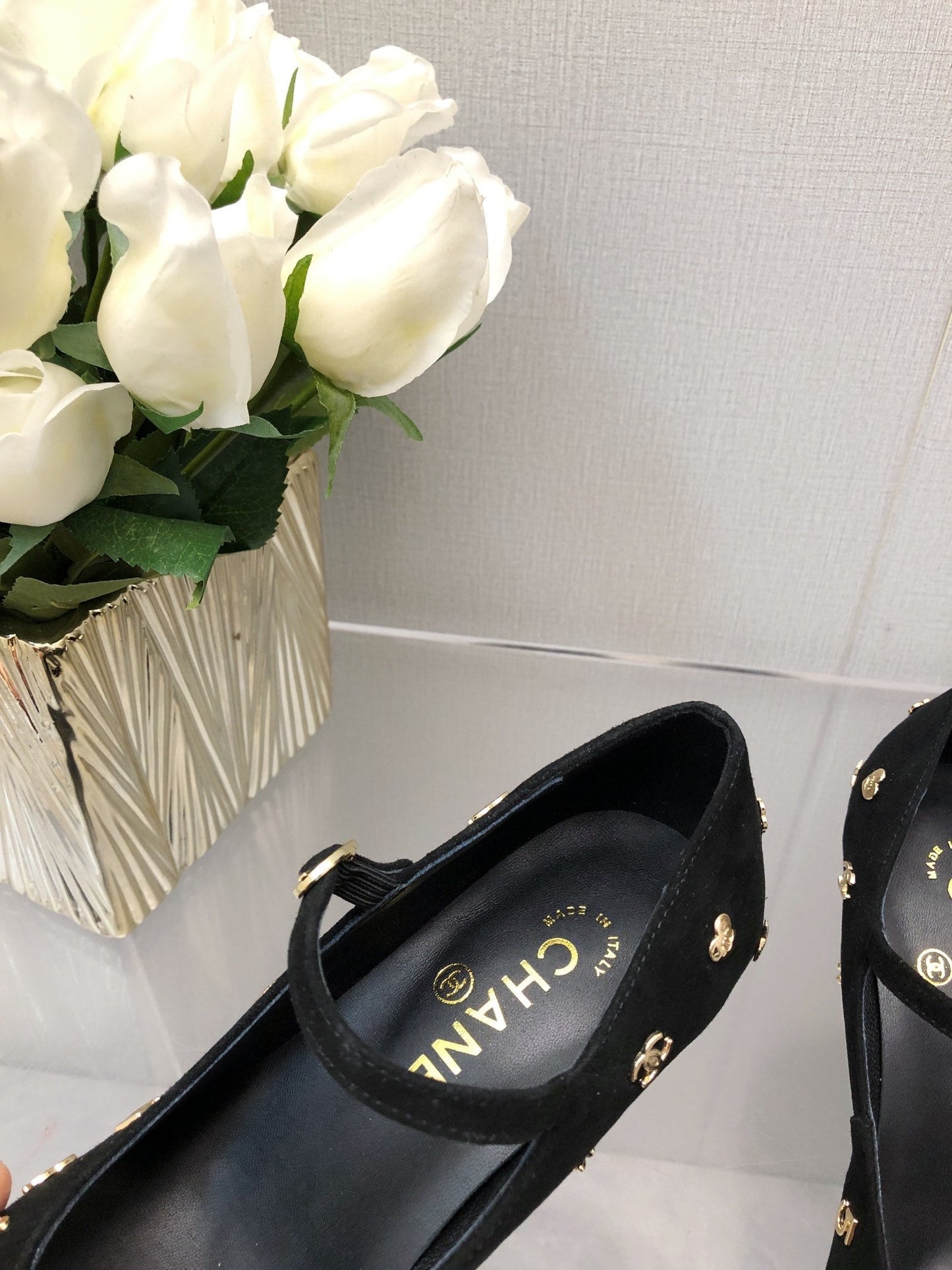MARY JANE BLACK SUEDE AND LAMBSKIN ATTACH METAL