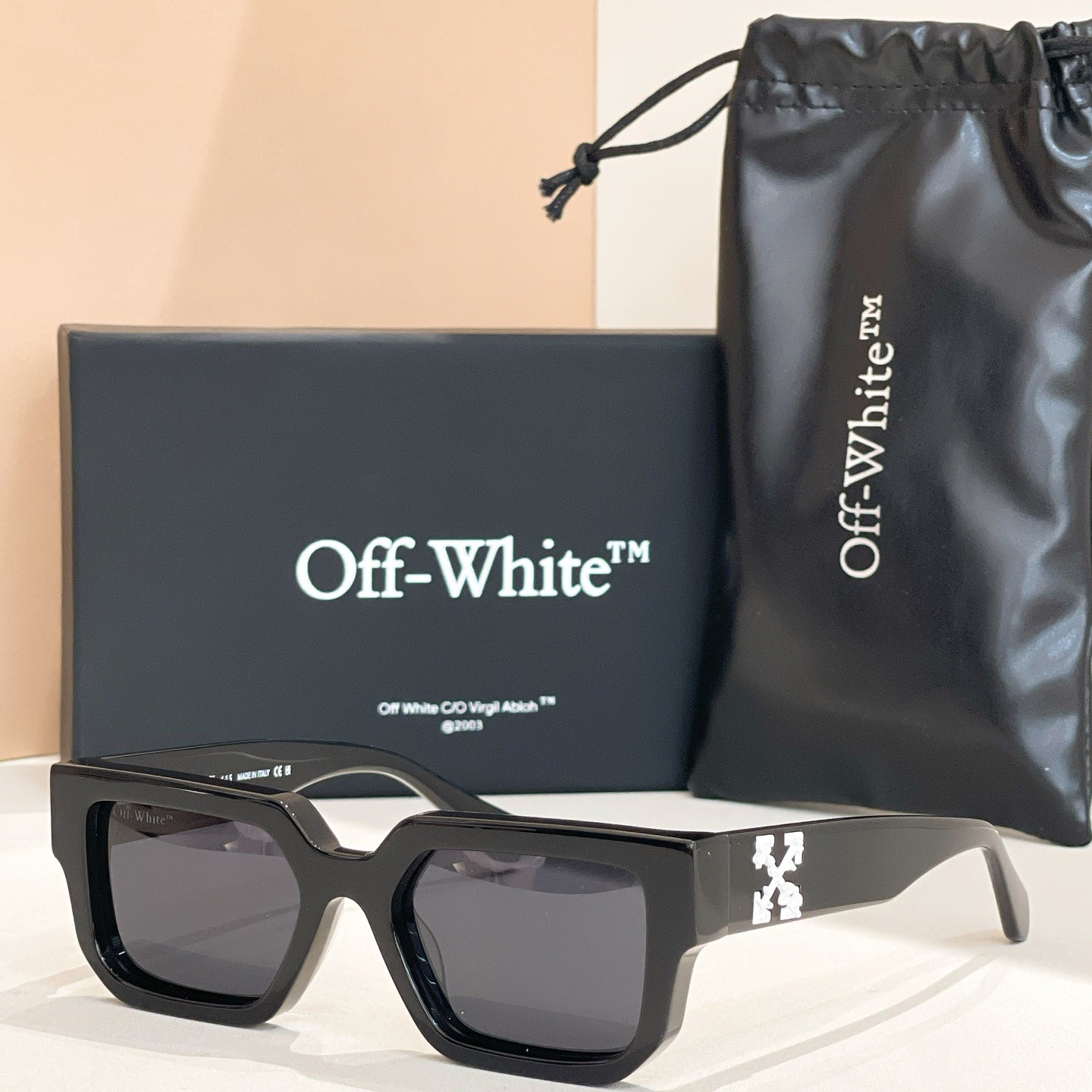 Off-white Sunglasses 666687