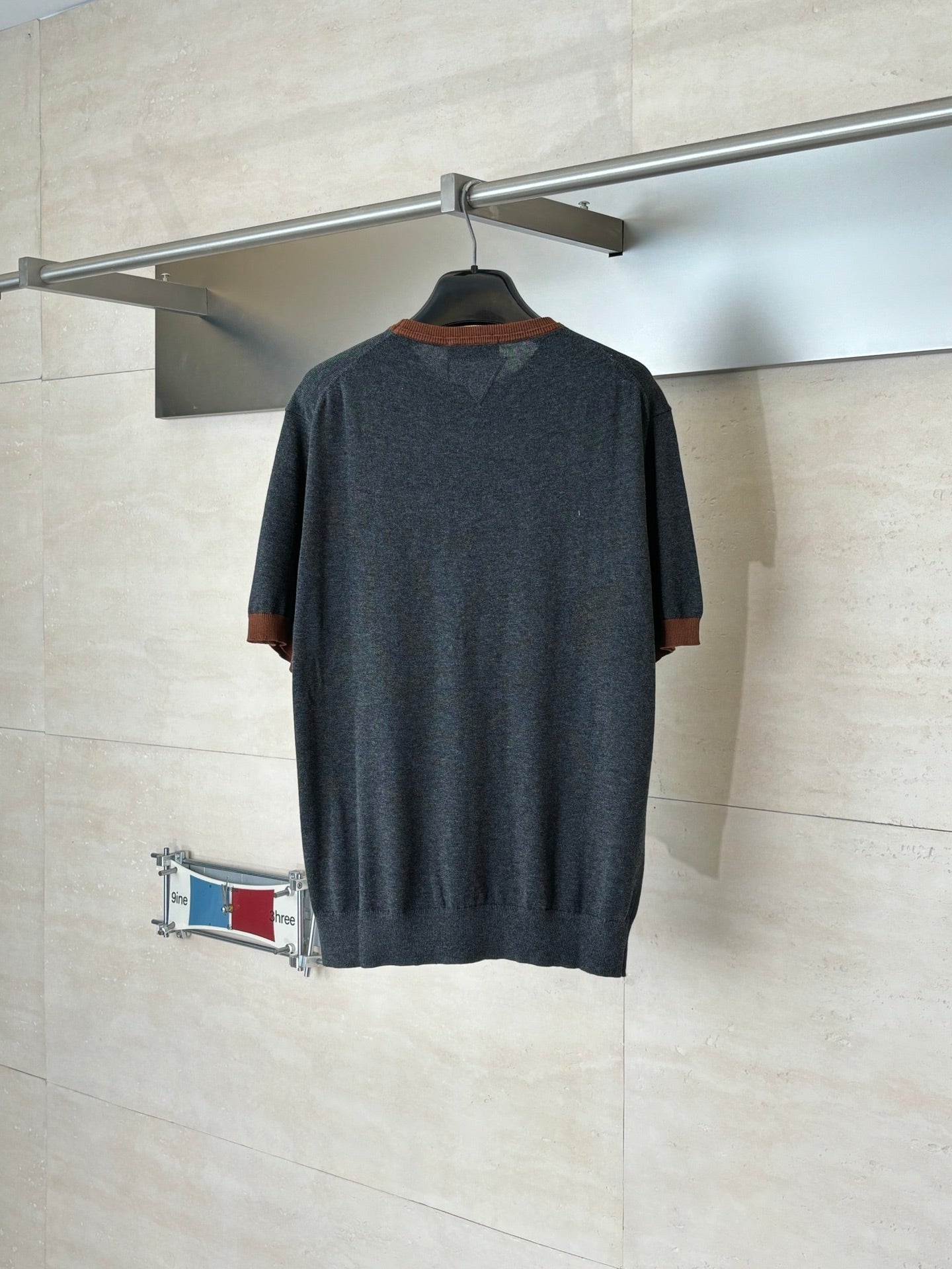PRA 2026 Men's Short-Sleeve T-Shirt Dark Grey Caramel Knit Fabric