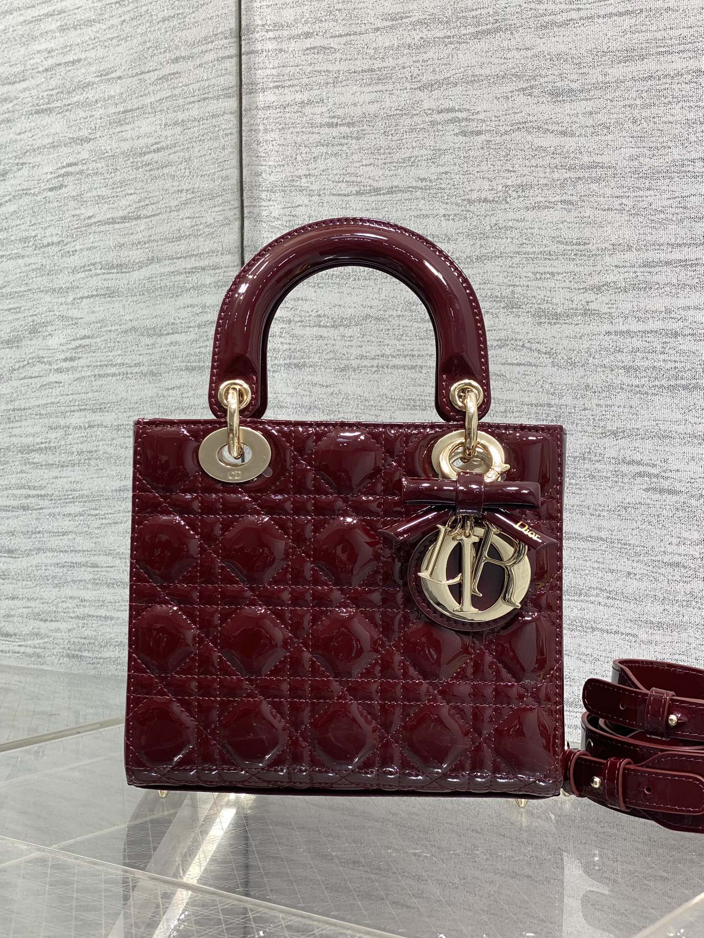 Dior 2026 Bow Lady Dior 20cm Red Patent Leather 289215