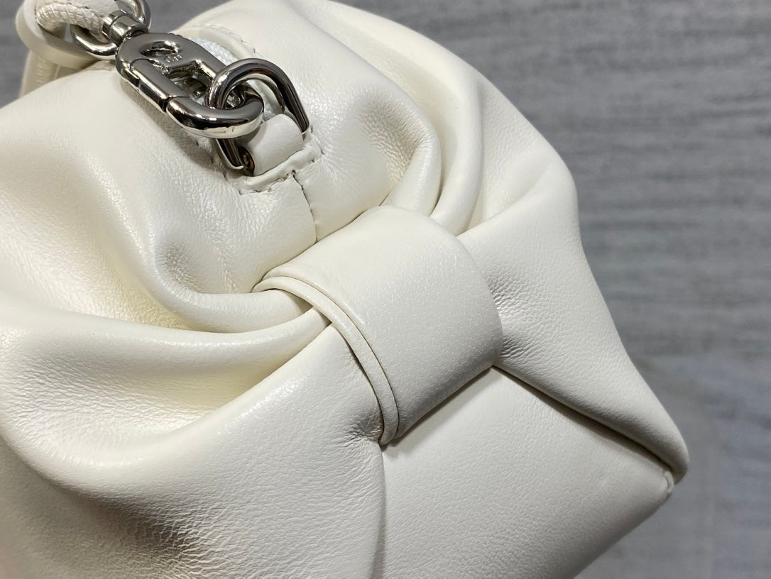 Dior 2026 Bow Pouch 20cm White Lambskin 284143