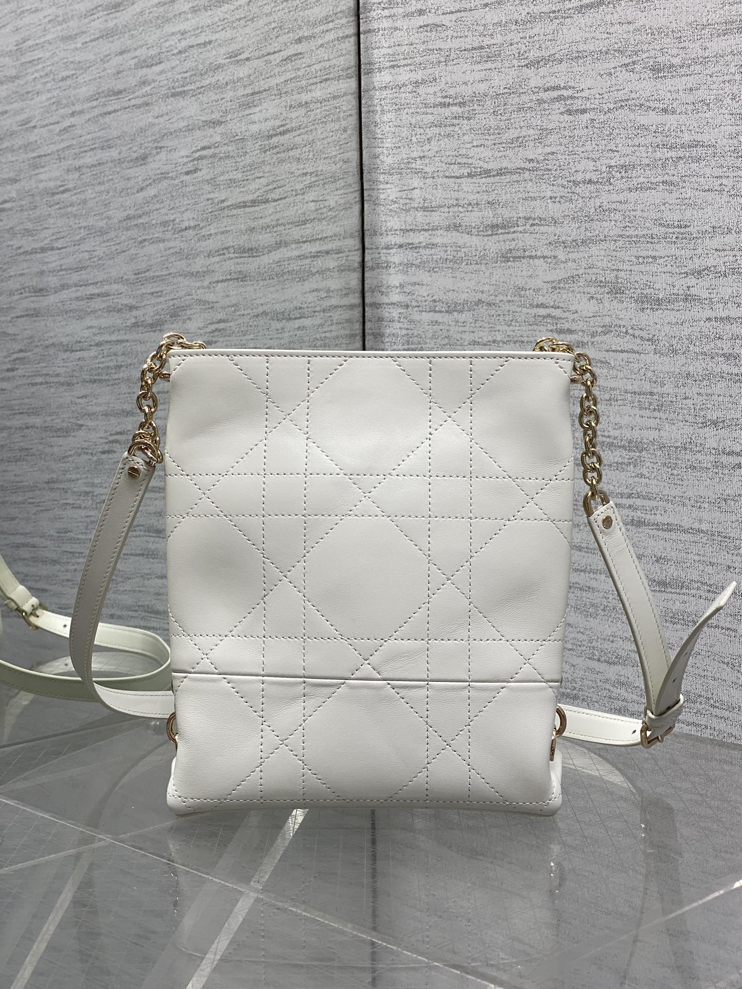 Dior 2026 Trianon Bag 21cm White Lambskin 286606