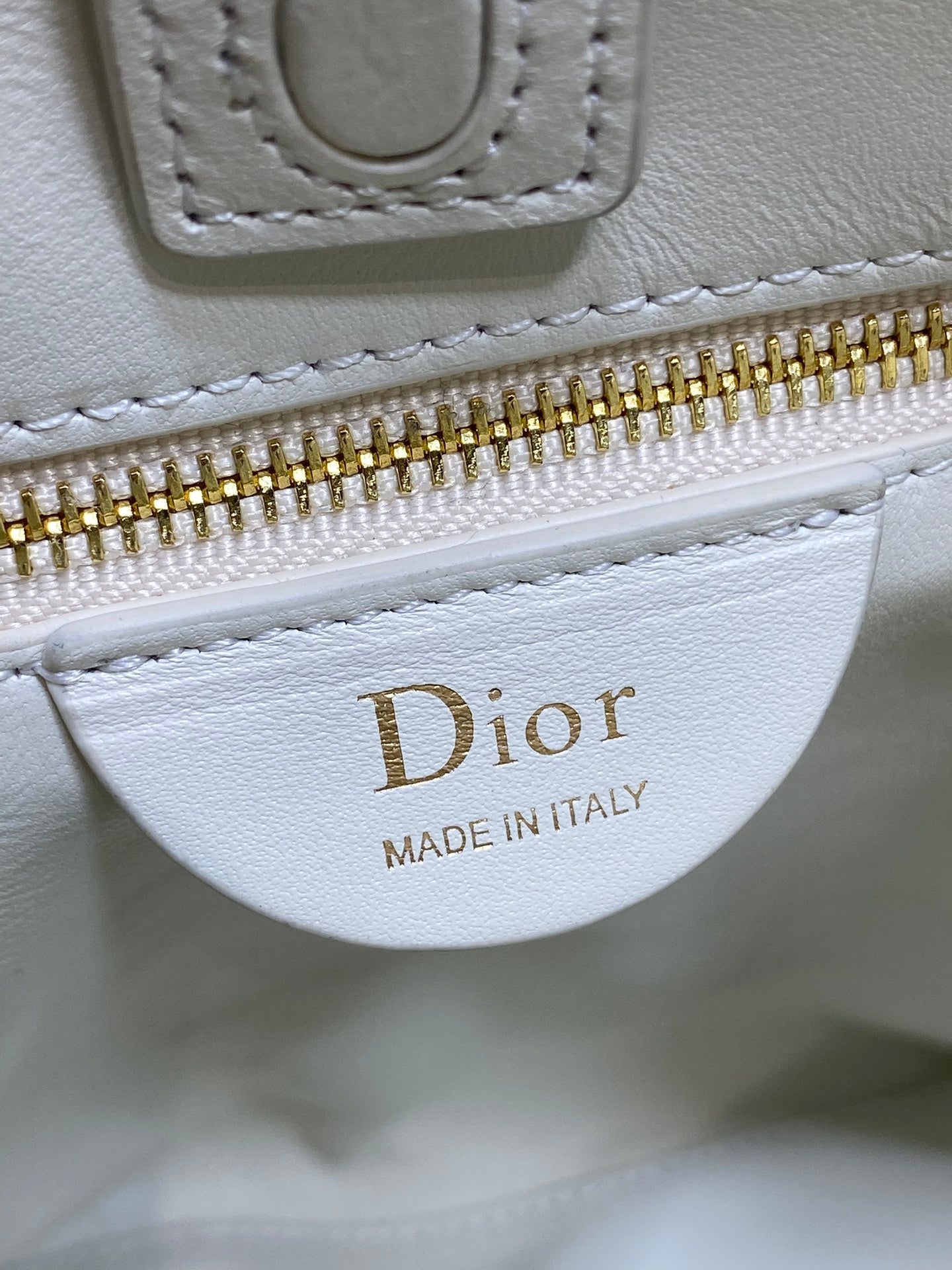 Dior 2026 Trianon Bag 21cm White Lambskin 286606
