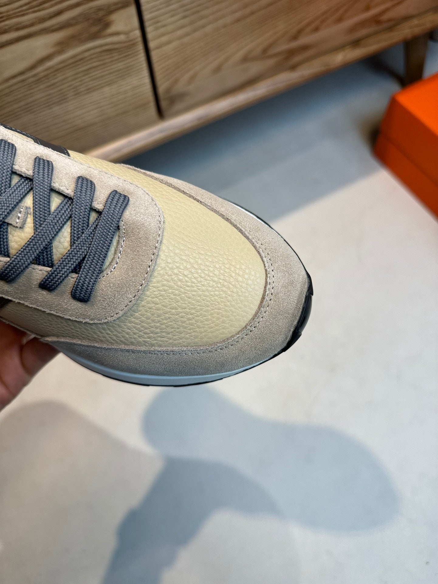 HM INTERACTIVE LACE-UP SNEAKER BEIGE CALFSKIN