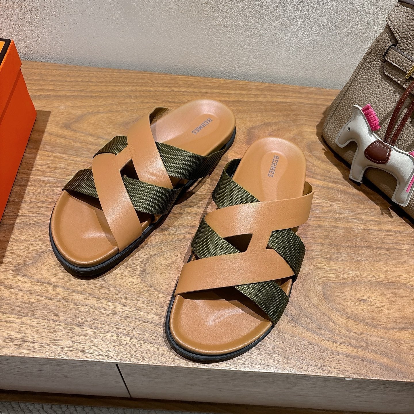 HM 25 Kazimir Sandal Two-tone Calfskin Canvas