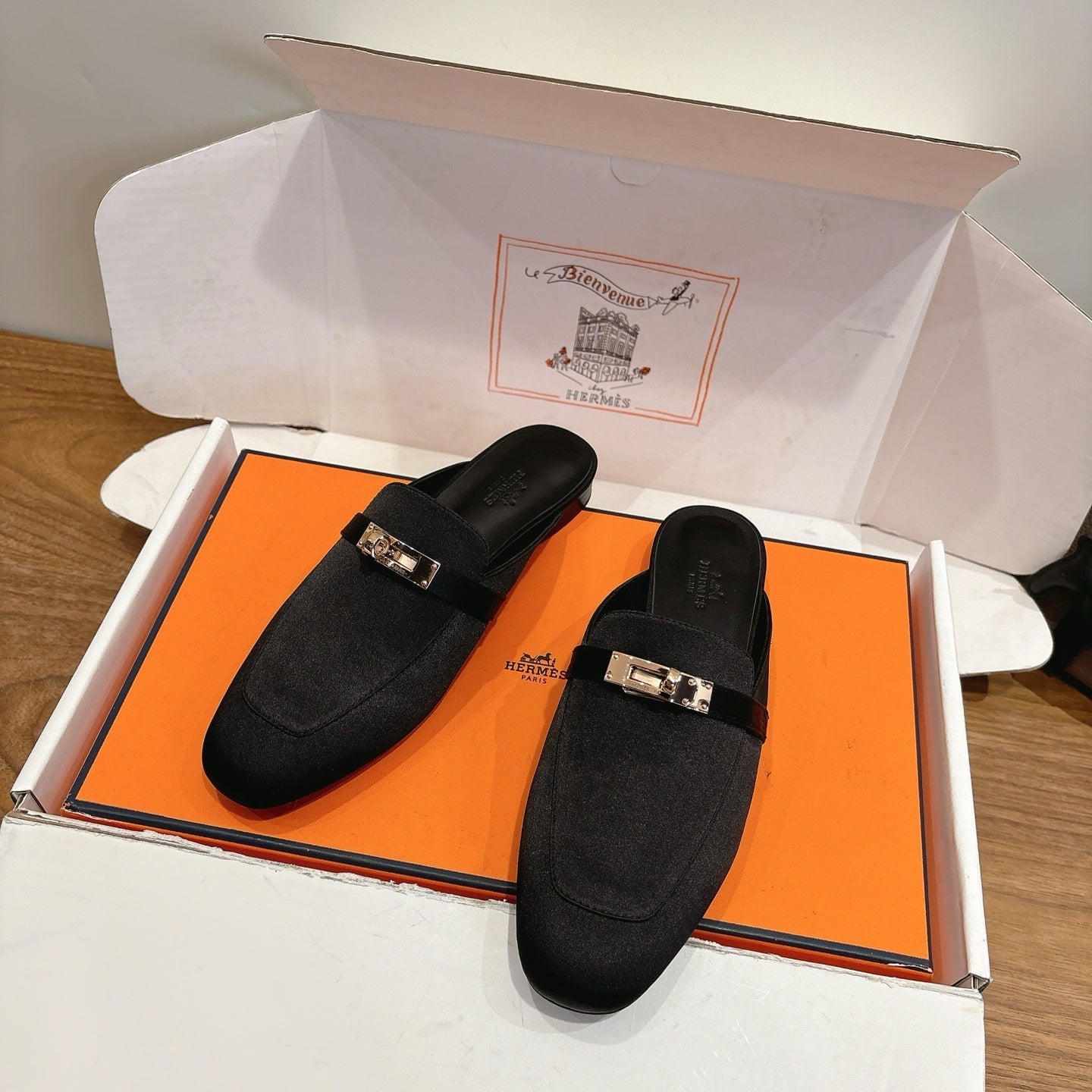 HM 26ss Mule Black Smooth Calfskin Leather 638476