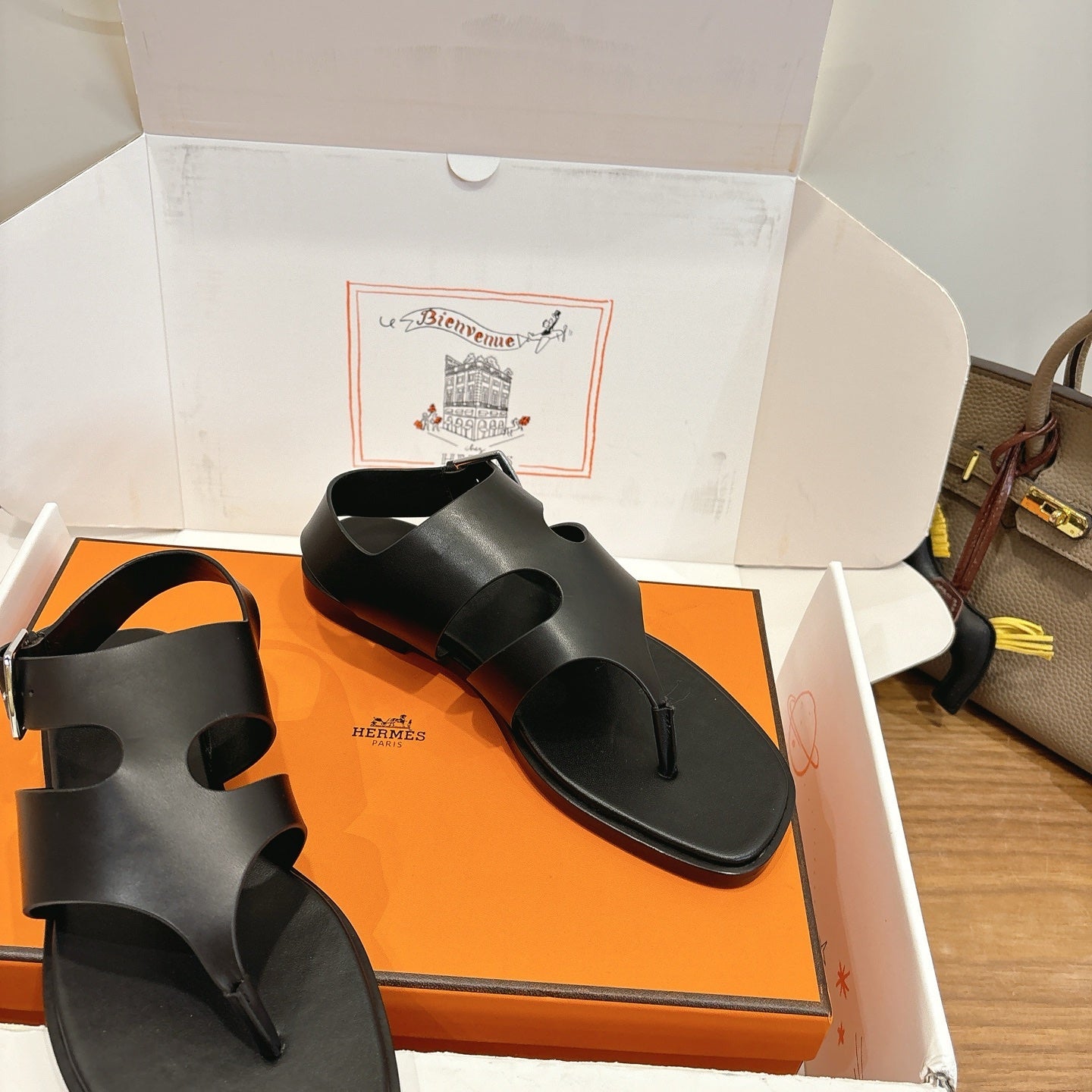 HM 26ss Thong Sandal Black Calfskin 638406