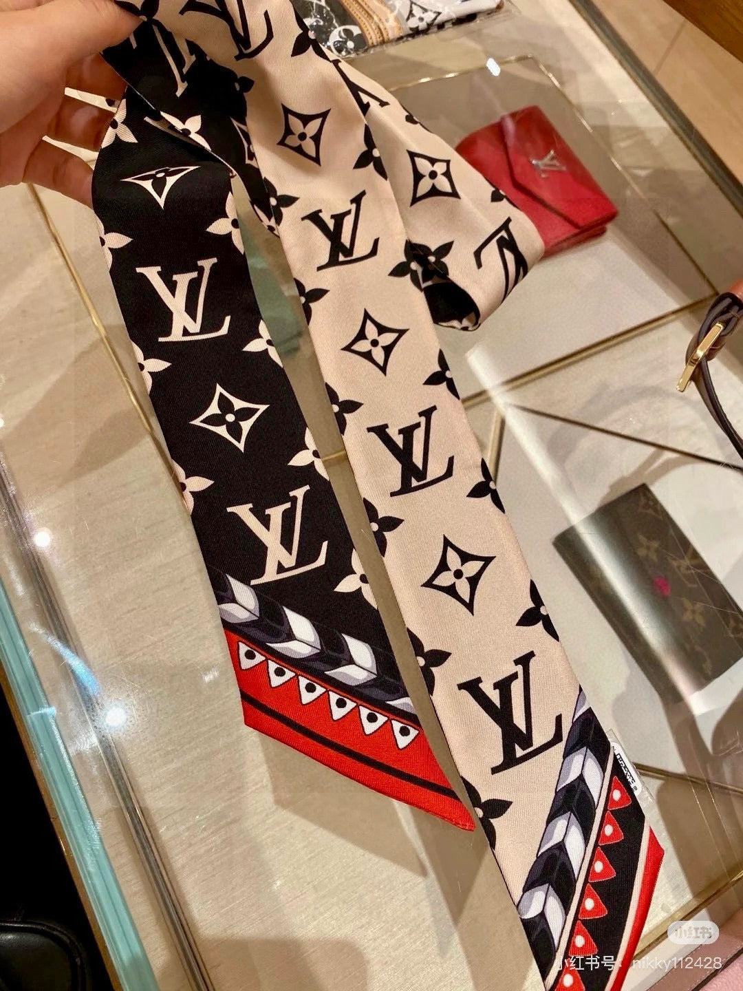 LV  Twilly Mini Scarf 120 Black Beige Silk Twill 967459