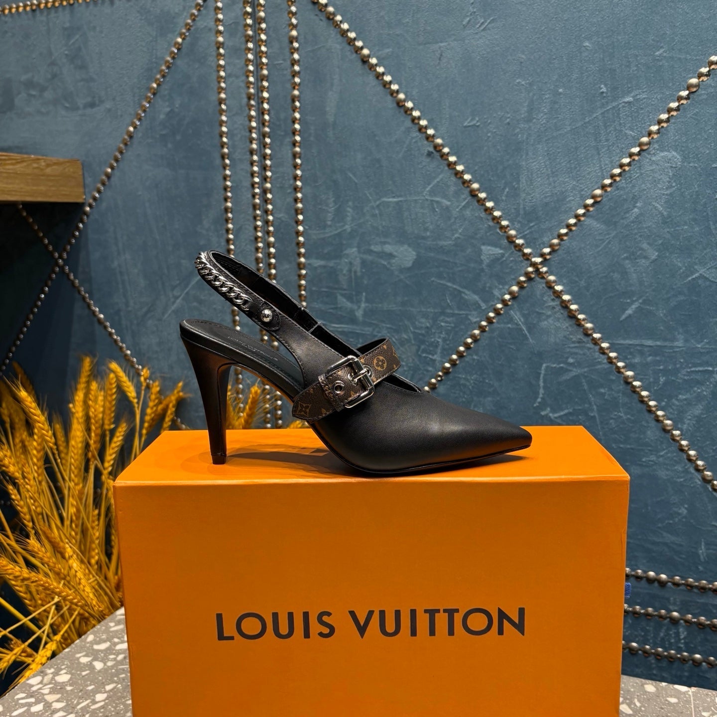LV 26ss Slingback 75 Black Cowhide 628437
