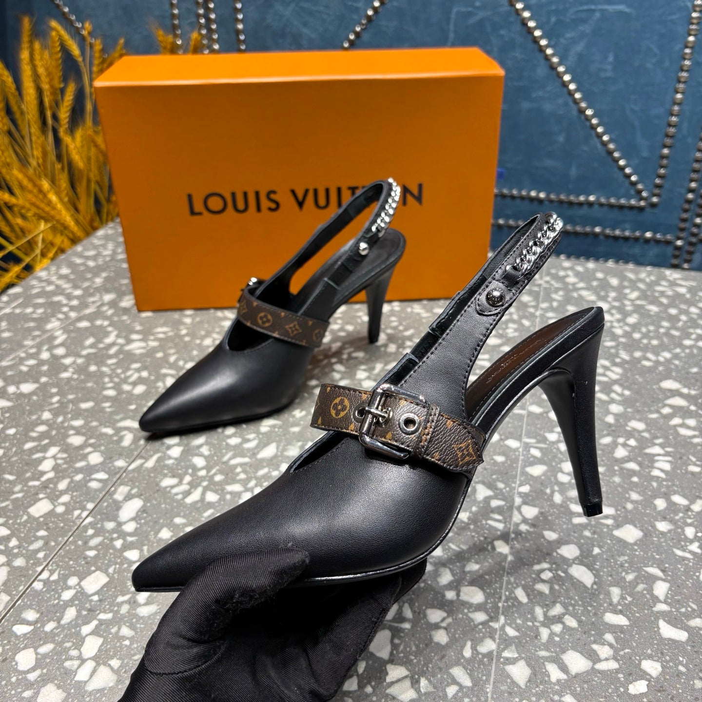 LV 26ss Slingback 75 Black Cowhide 628437