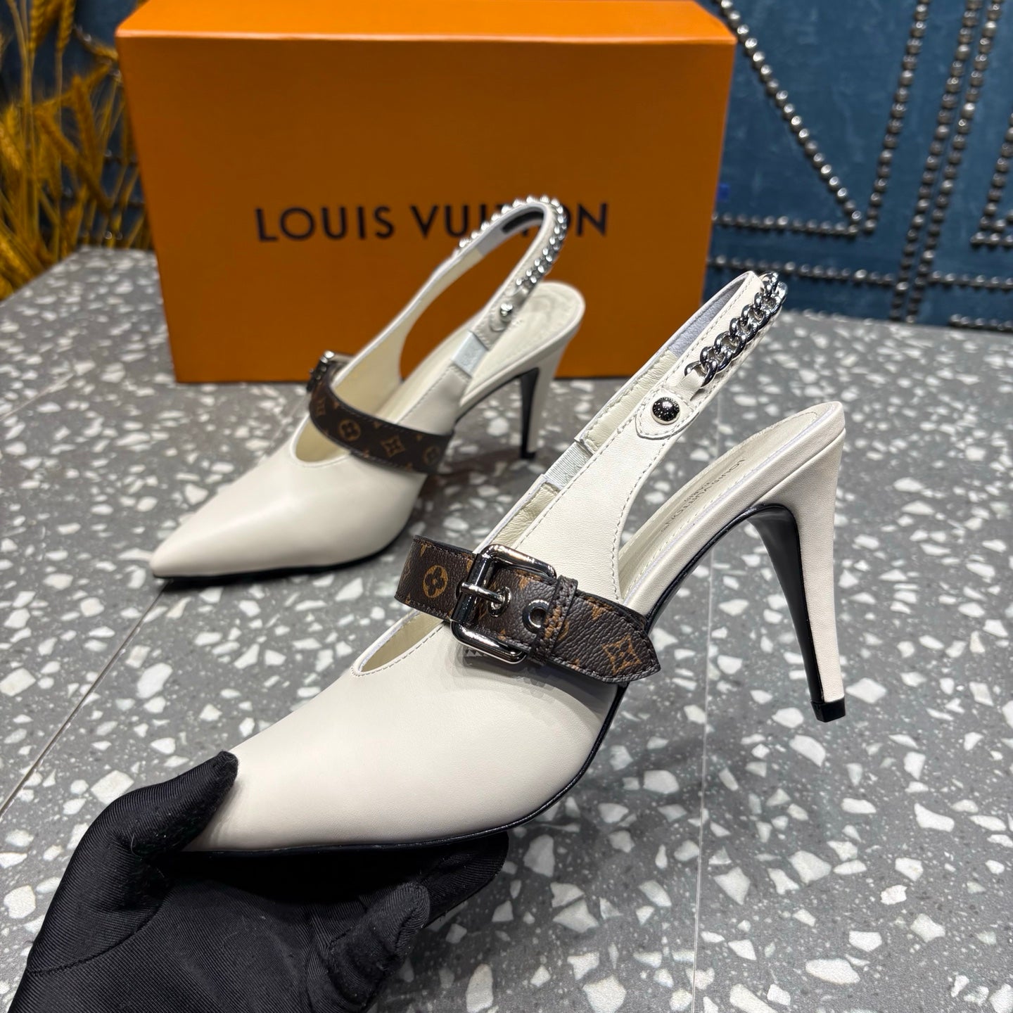LV 26ss Slingback 75 White Cowhide 628439